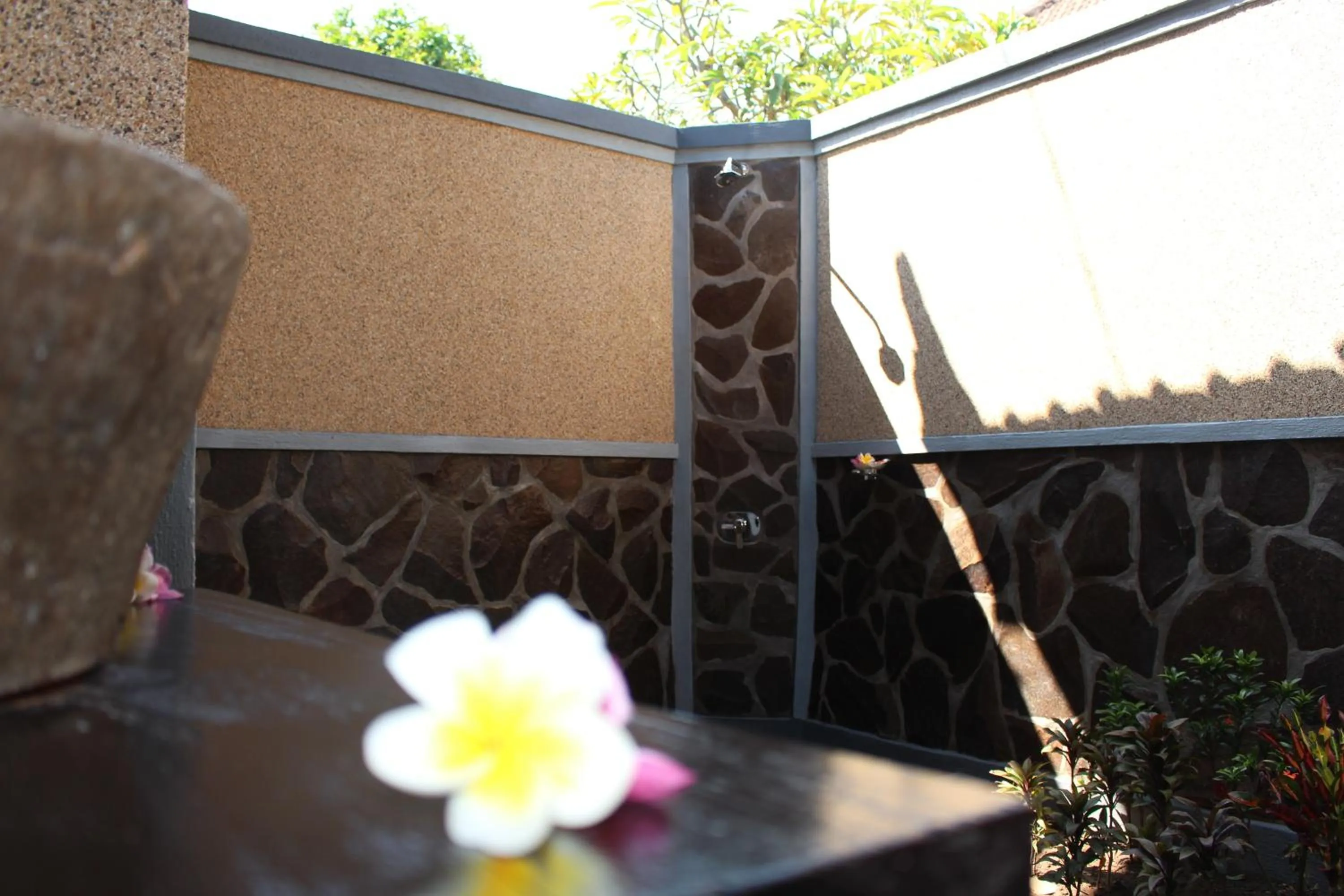 Shower in Magus Homestay