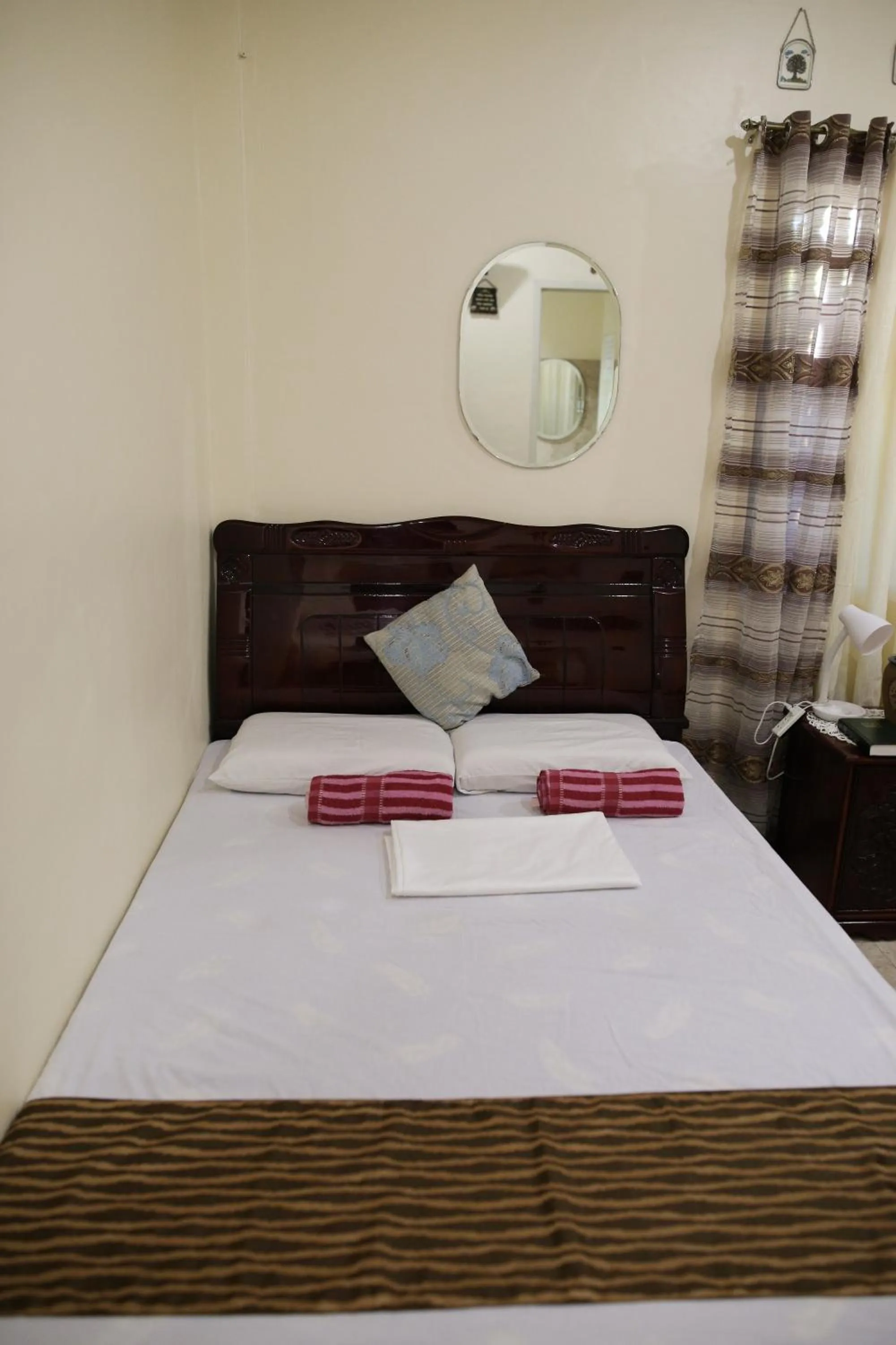 Bed in Sascha's Resort Oslob