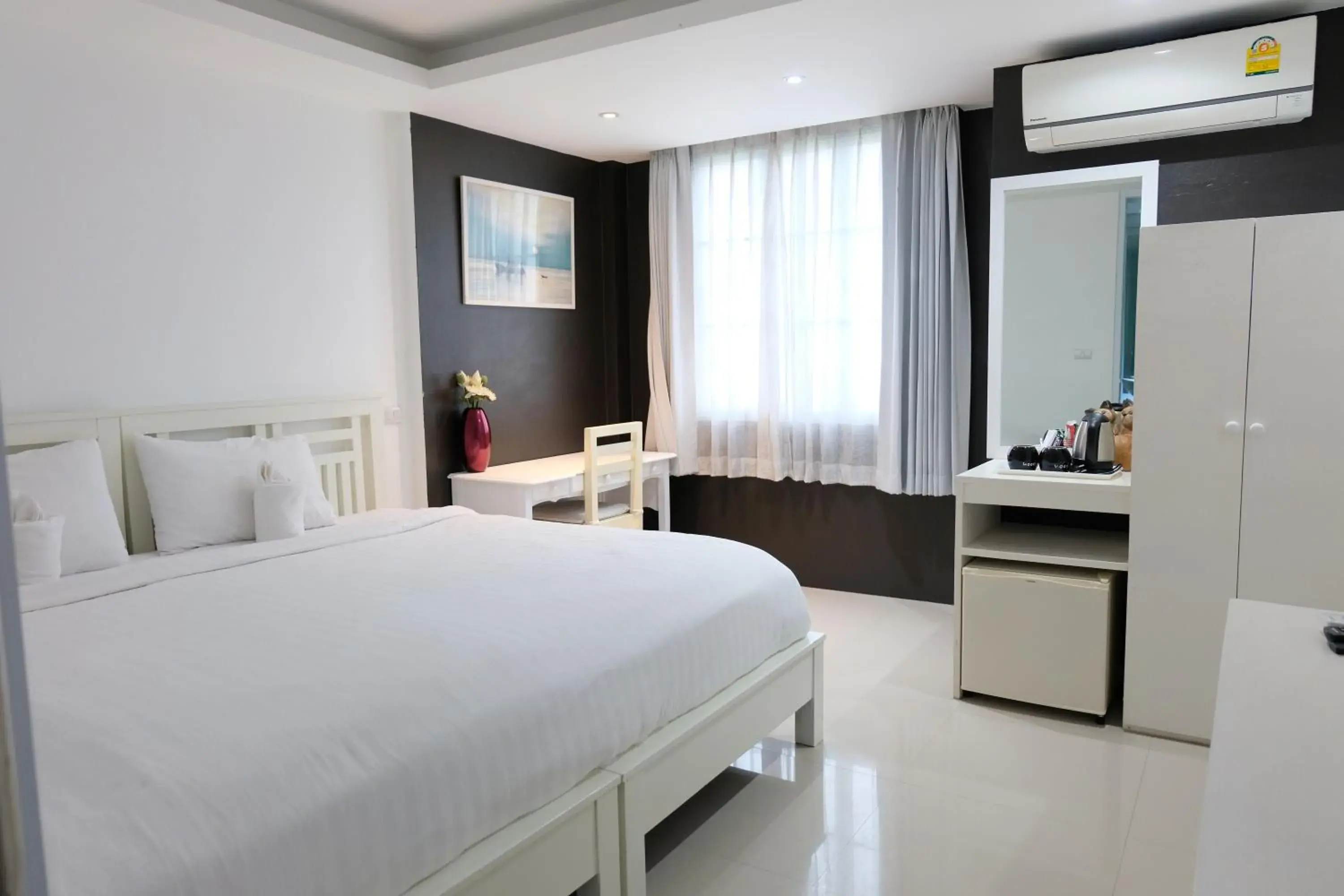 Deluxe King Room in Baanpoon Apartment Deluxe King Room in Baanpoon Apartment