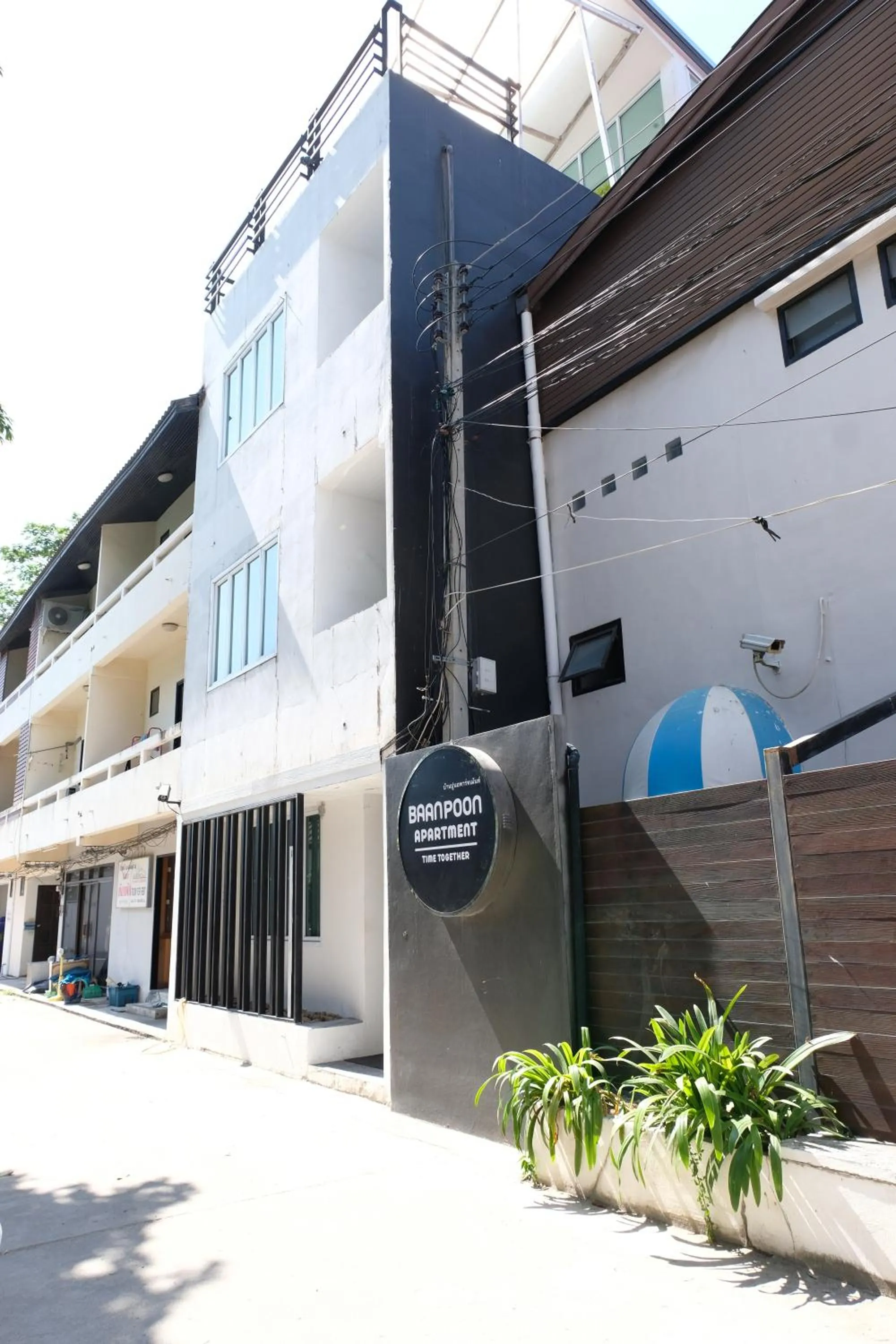 Property building in Baanpoon Apartment