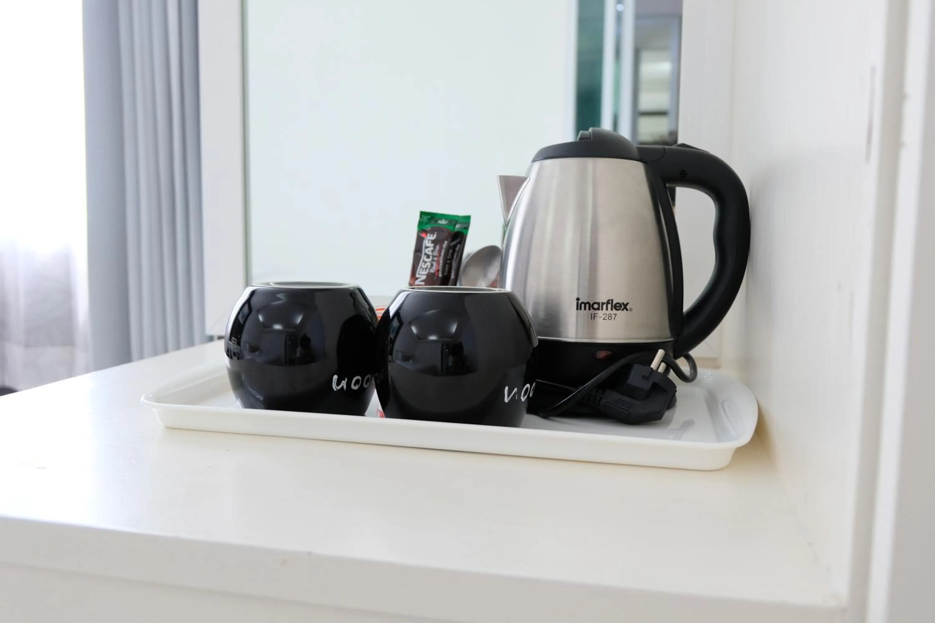 Coffee/tea facilities in Baanpoon Apartment