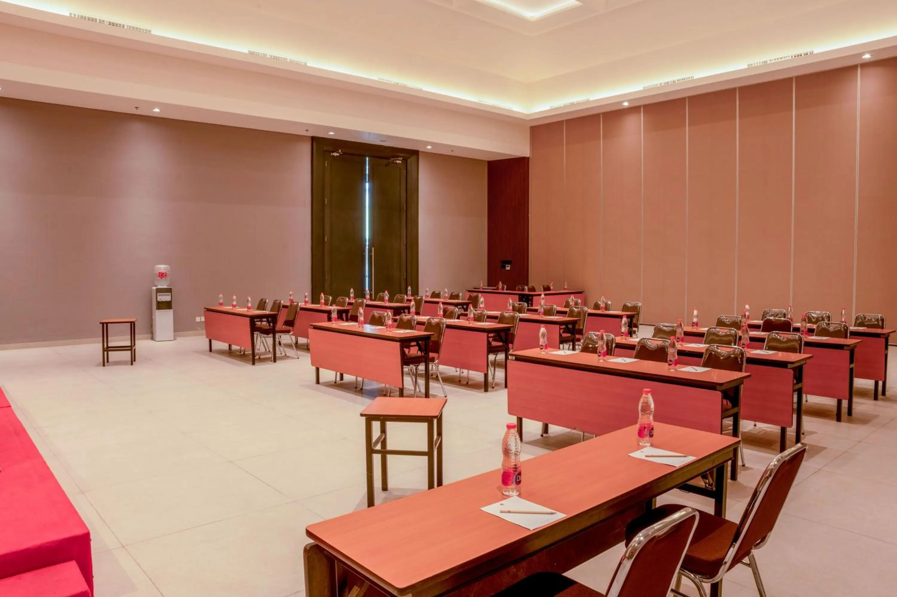 Meeting/conference room in Amaris Hotel Gorontalo