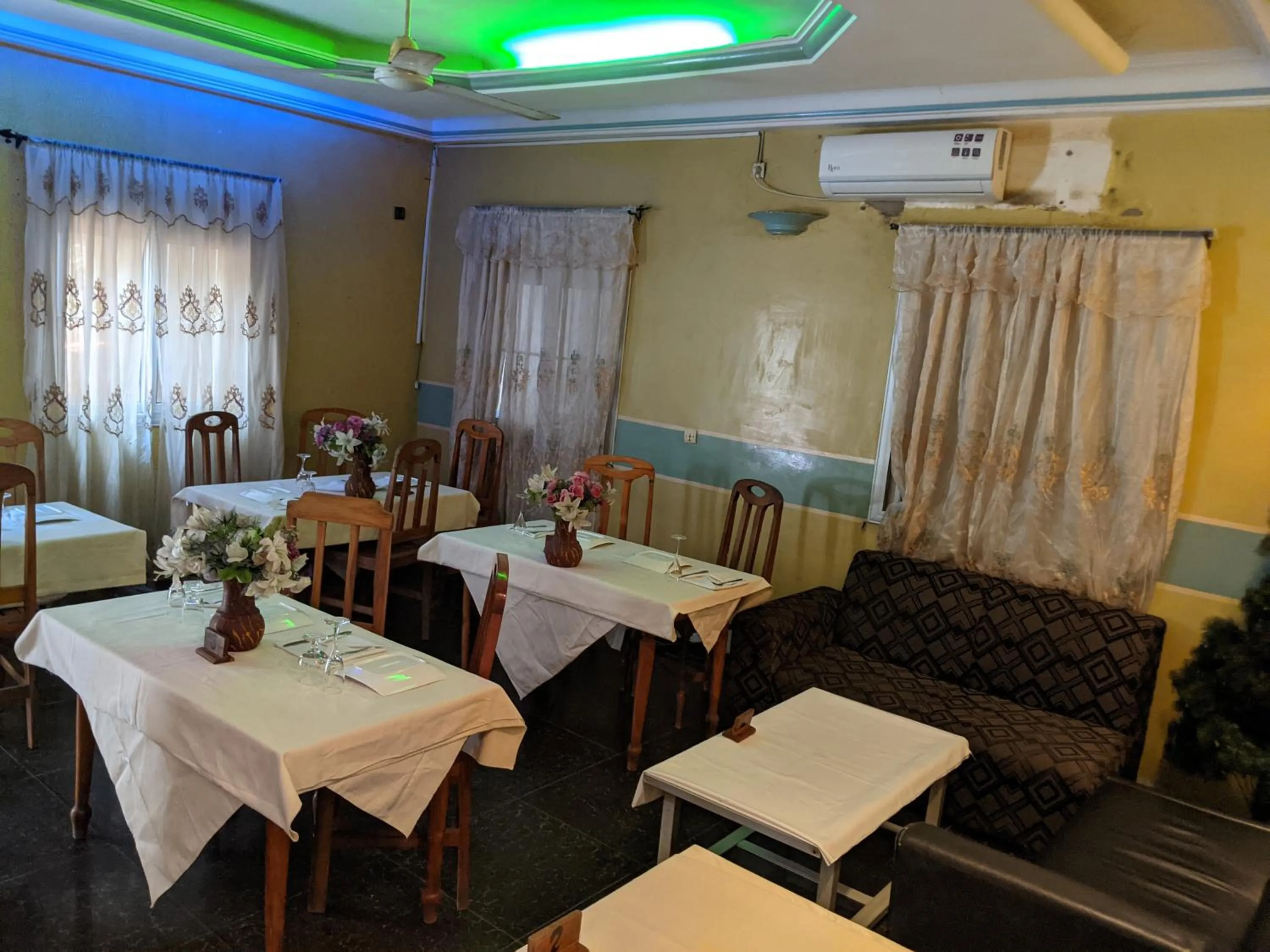 Restaurant/places to eat in Hotel-Restaurant Bella Vida