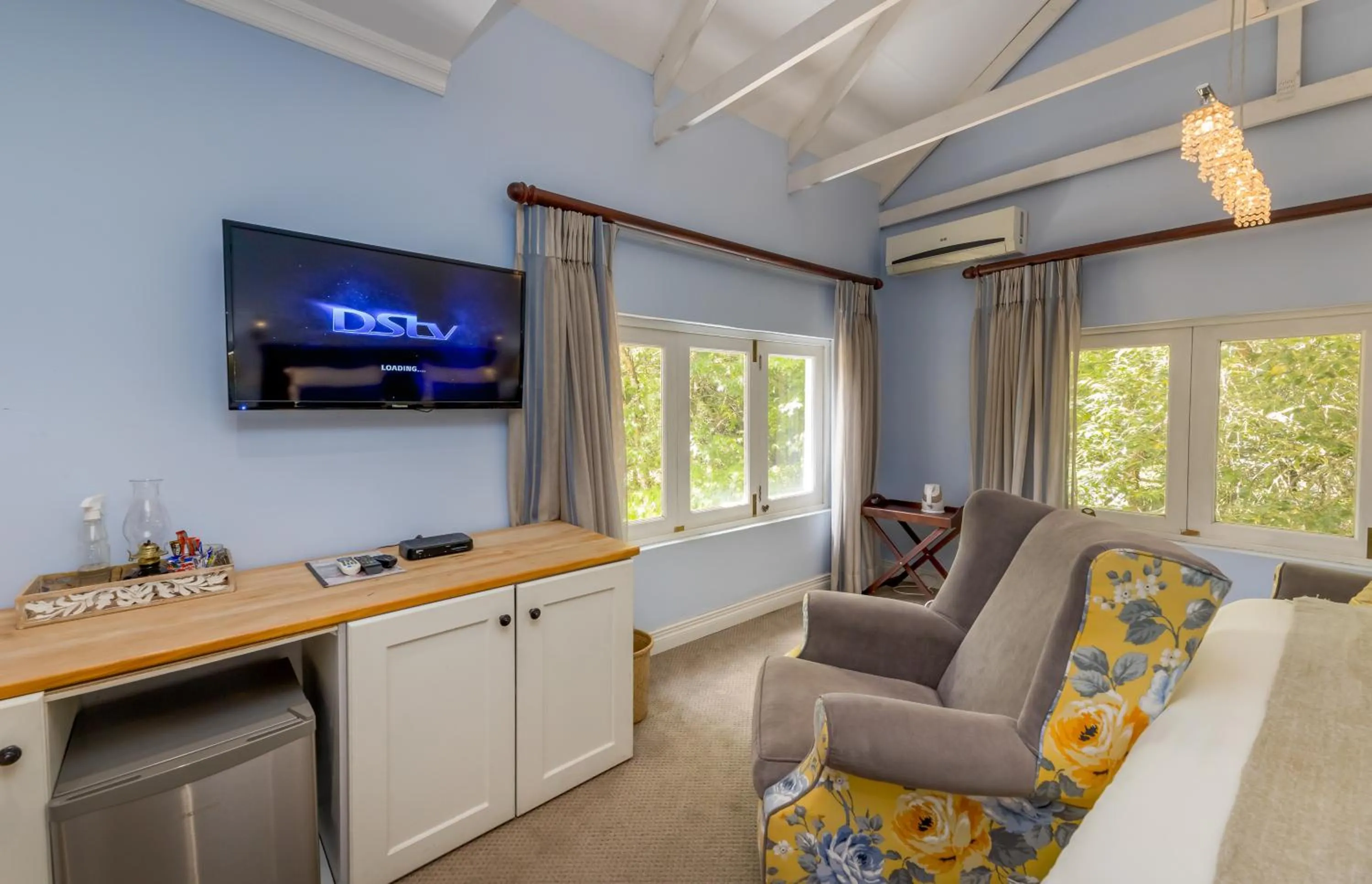 TV and multimedia in The Rose Cottage B&B