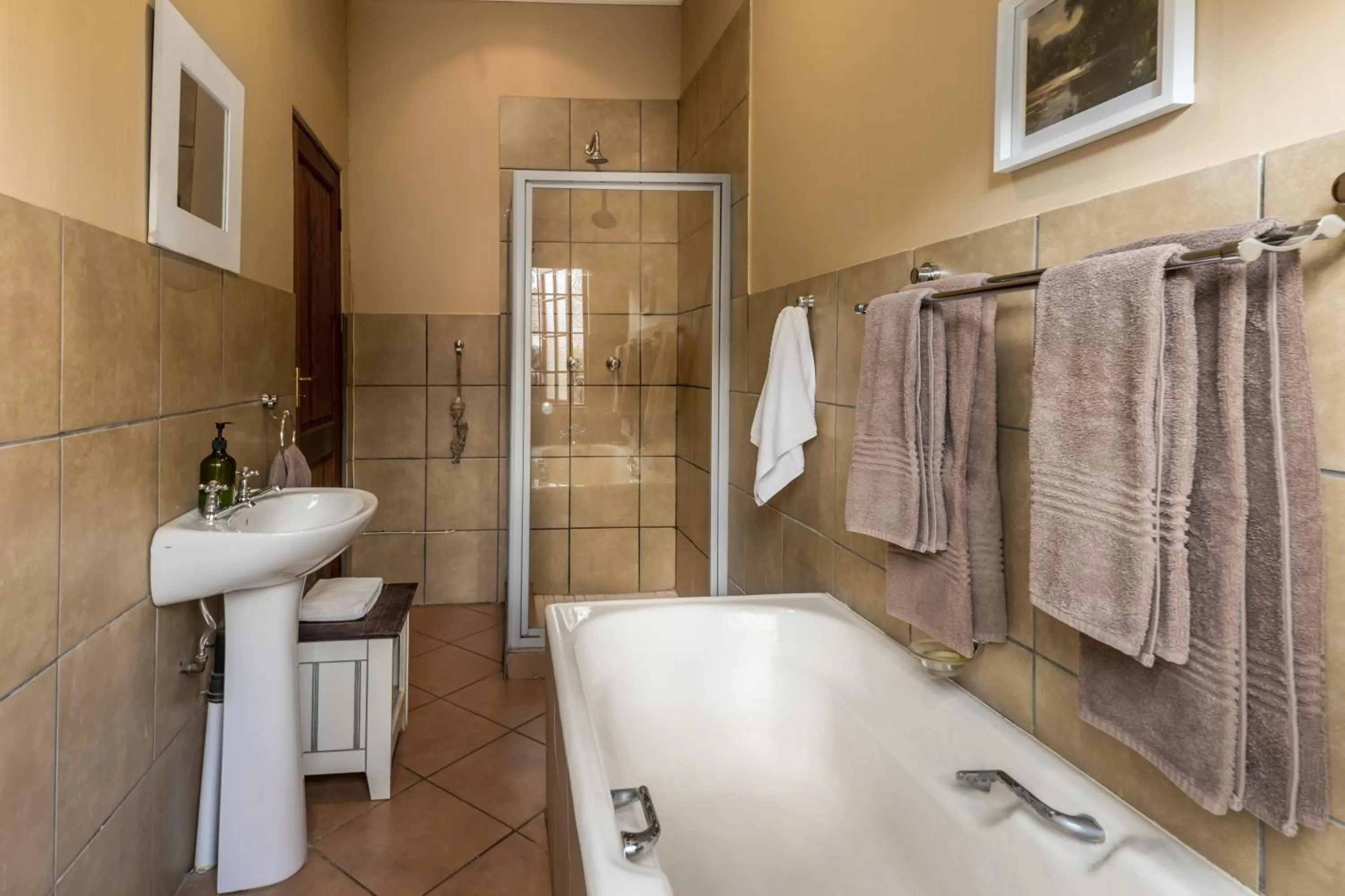 Shower in The Rose Cottage B&B