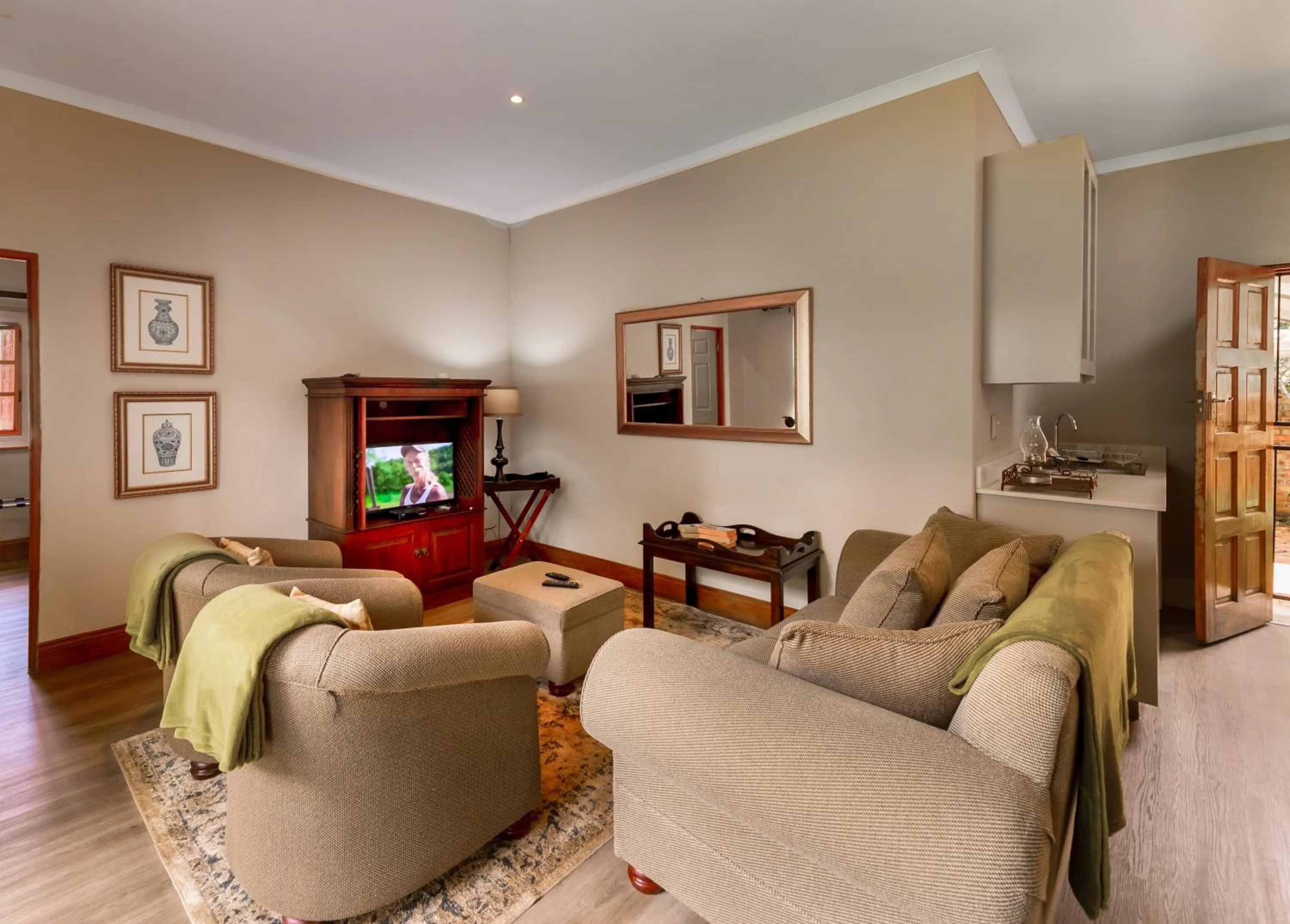 TV and multimedia in The Rose Cottage B&B