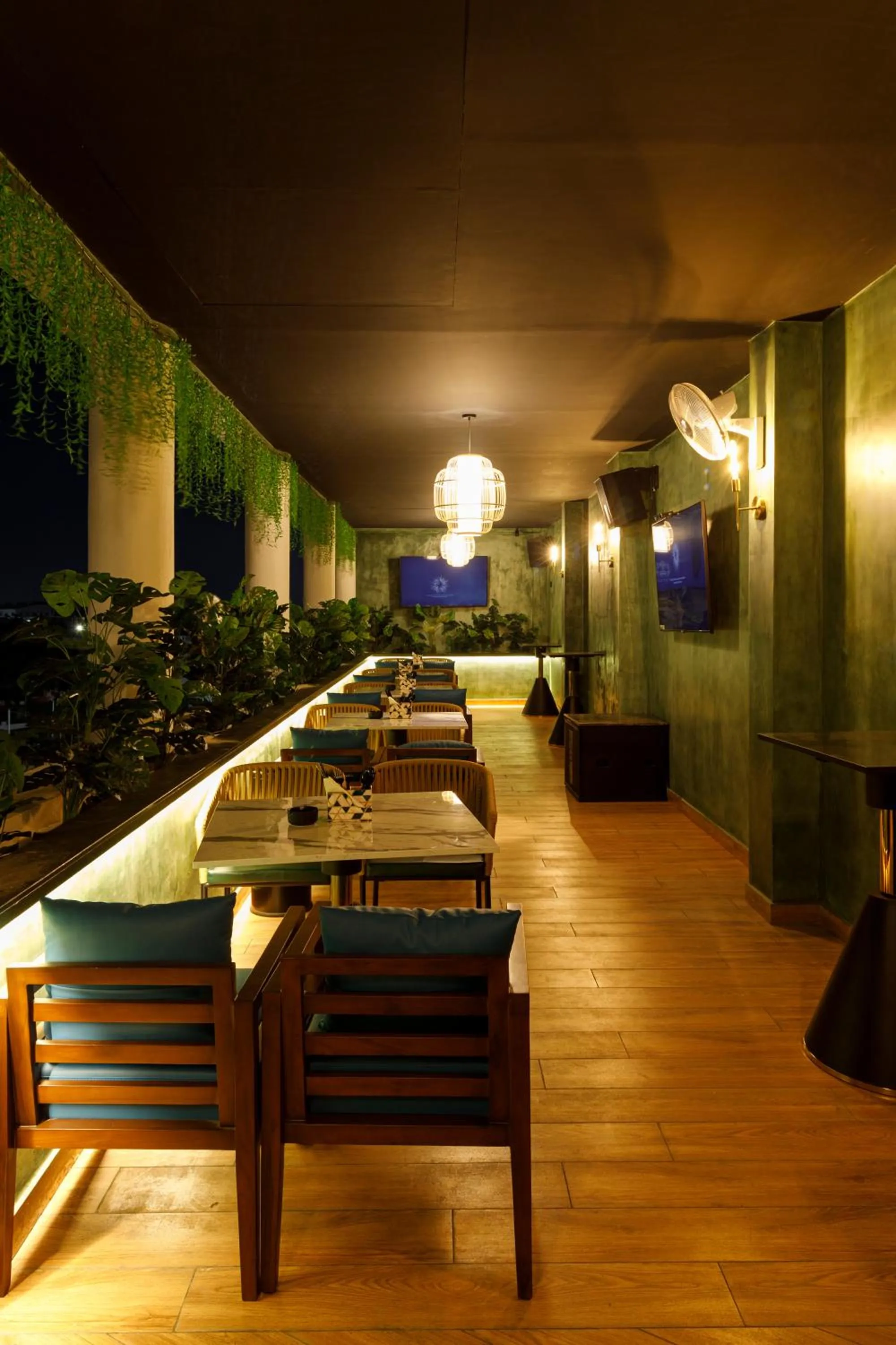 Lounge or bar in Jenneys Residency