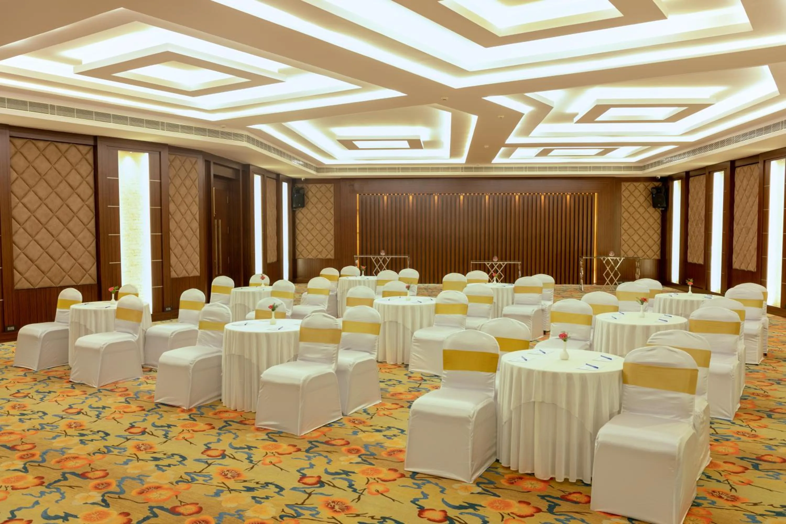 Banquet/Function facilities in Jenneys Residency