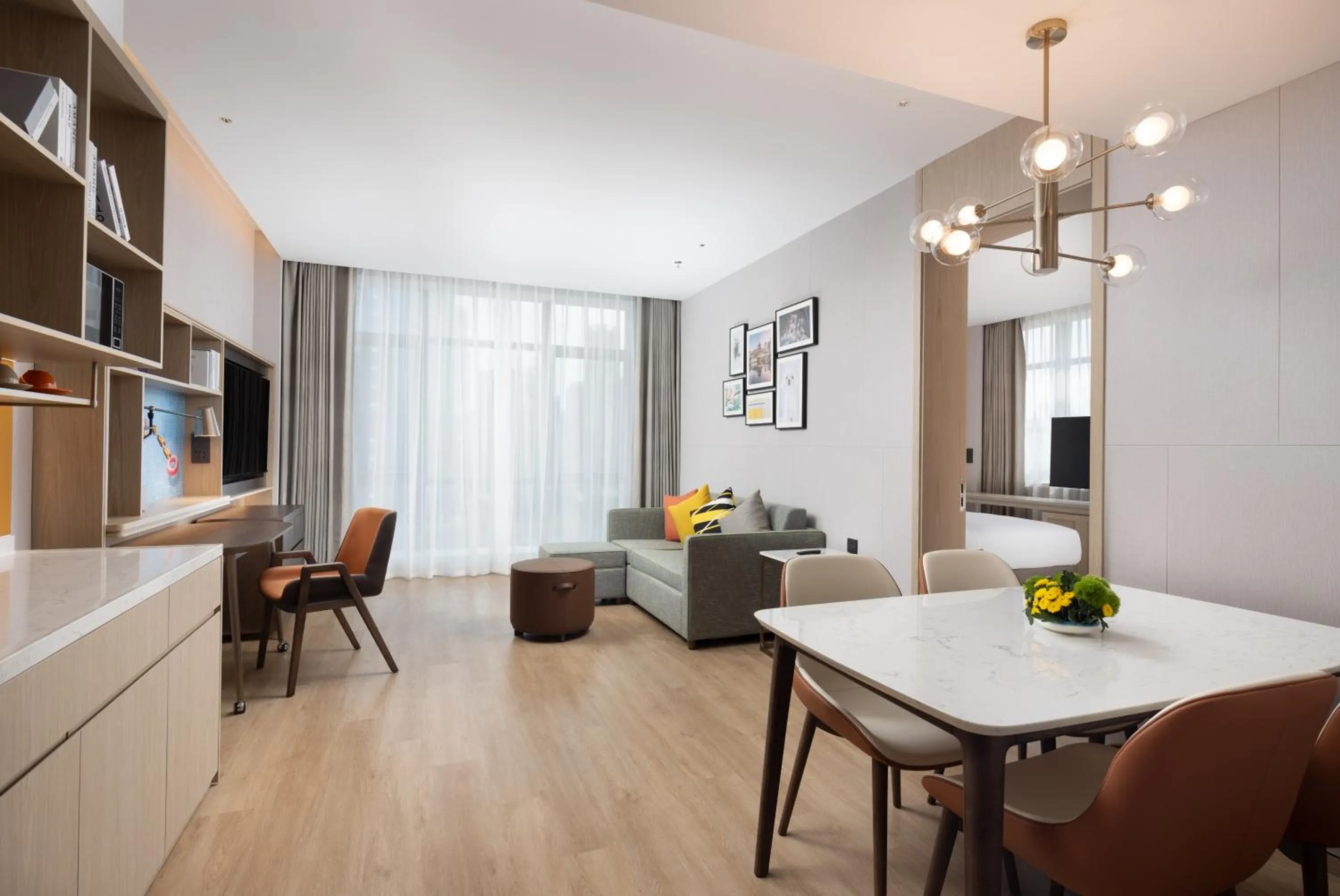 TV and multimedia in Home2 Suites by Hilton Guiyang Guanshanhu