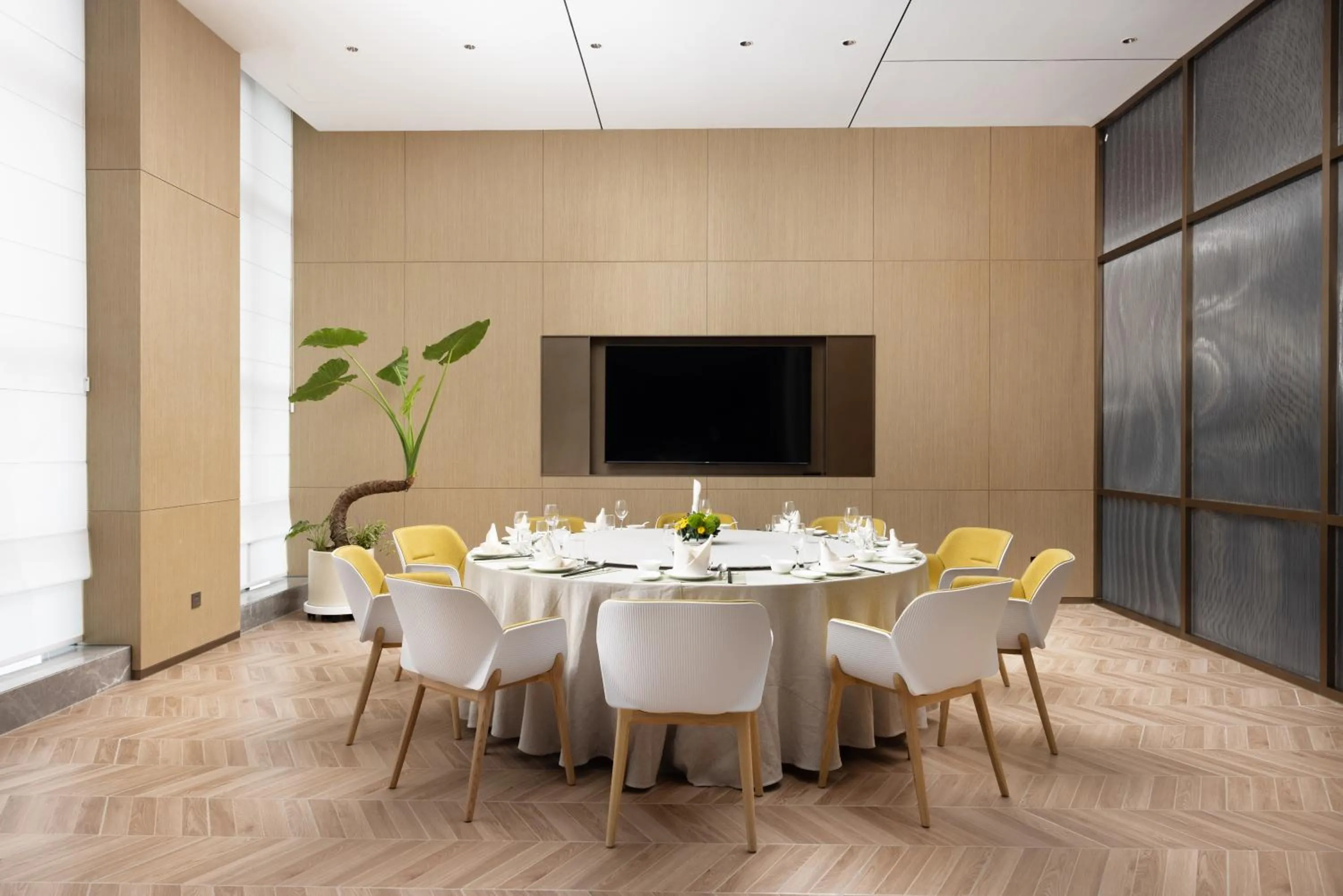 Restaurant/places to eat in Home2 Suites by Hilton Guiyang Guanshanhu