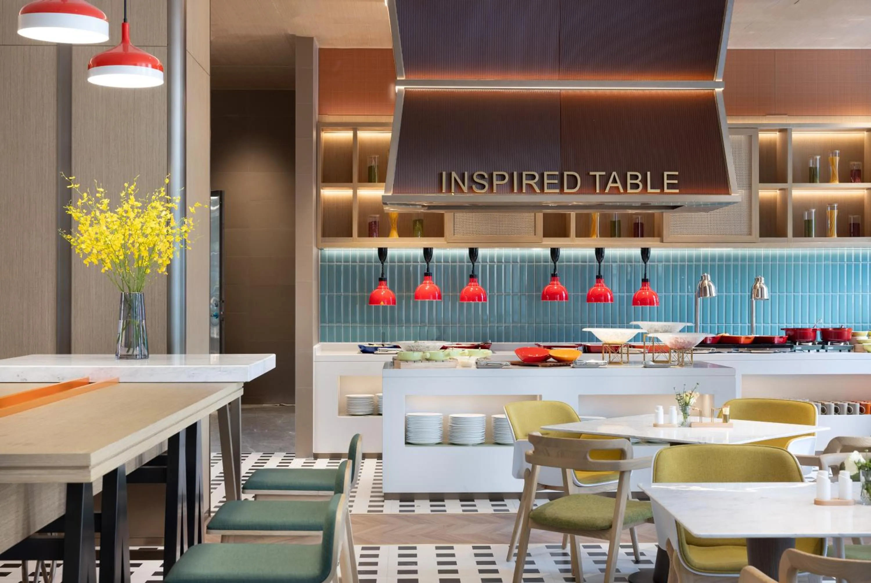 Restaurant/places to eat in Home2 Suites by Hilton Guiyang Guanshanhu