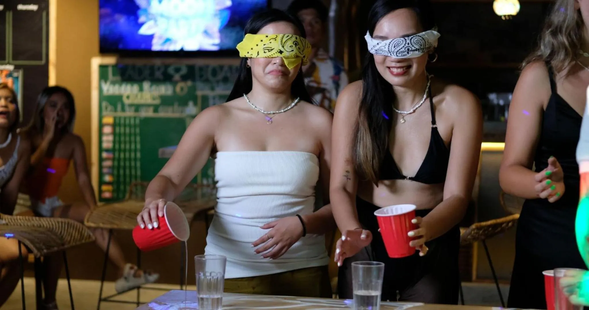 Evening entertainment in Mad Monkey Siquijor