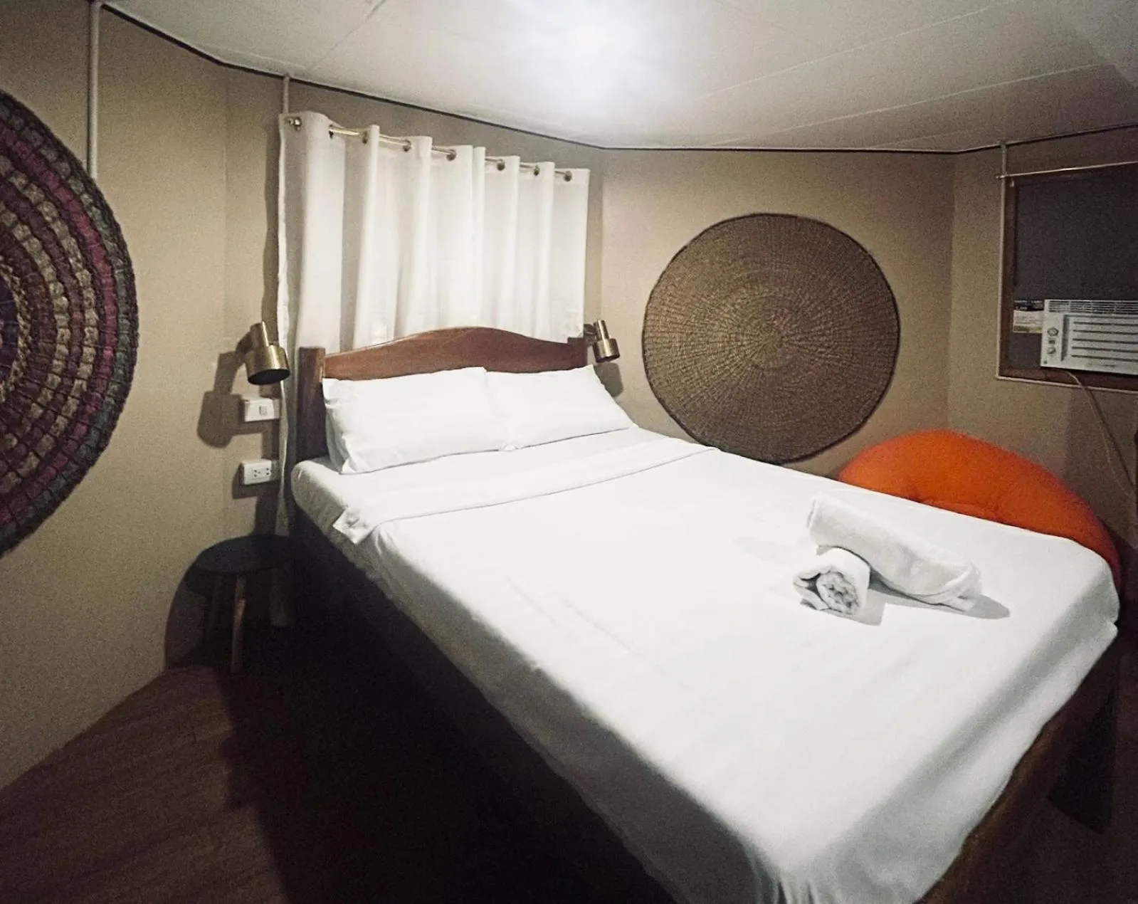 Bed in Mad Monkey Siquijor