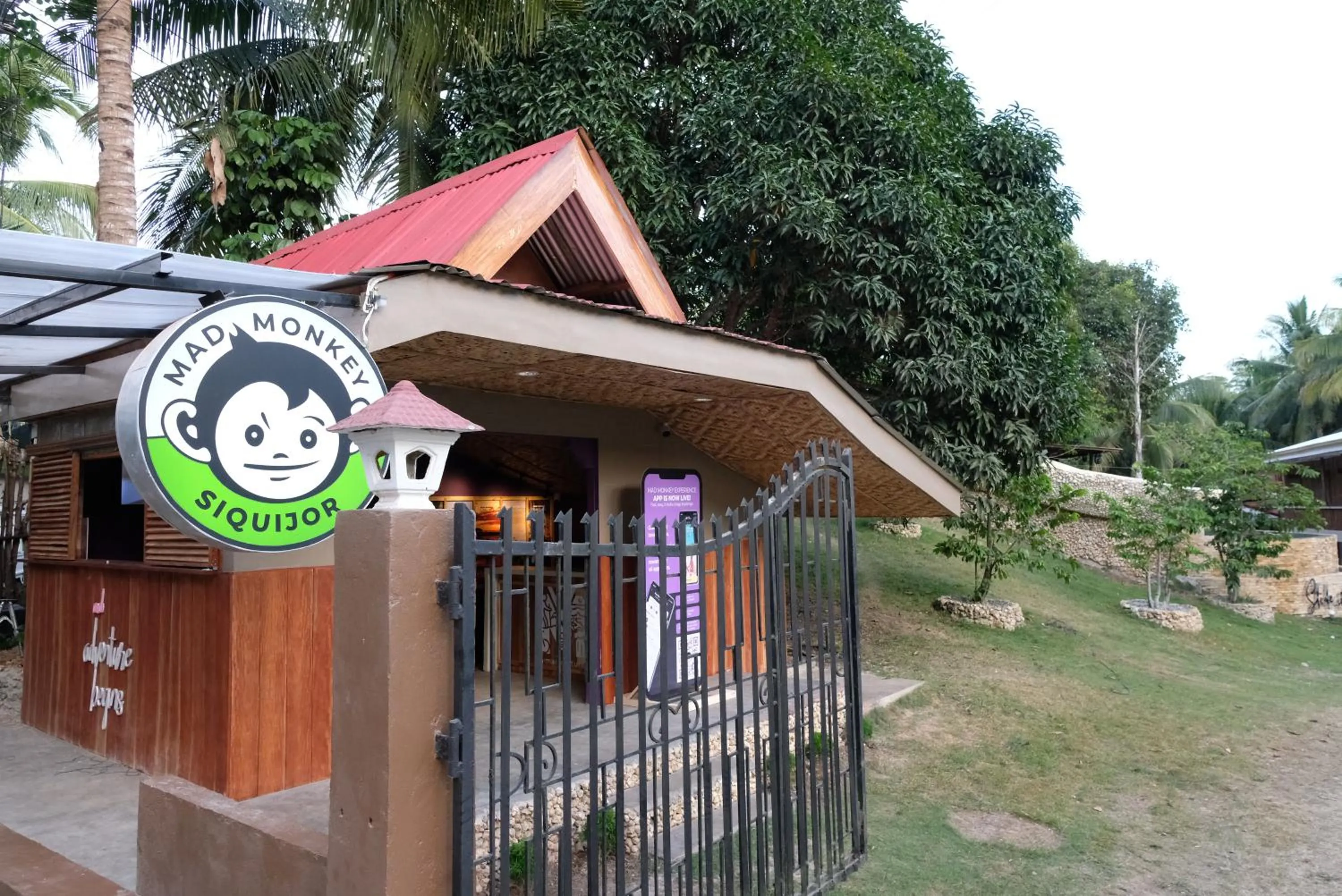 Property logo or sign in Mad Monkey Siquijor