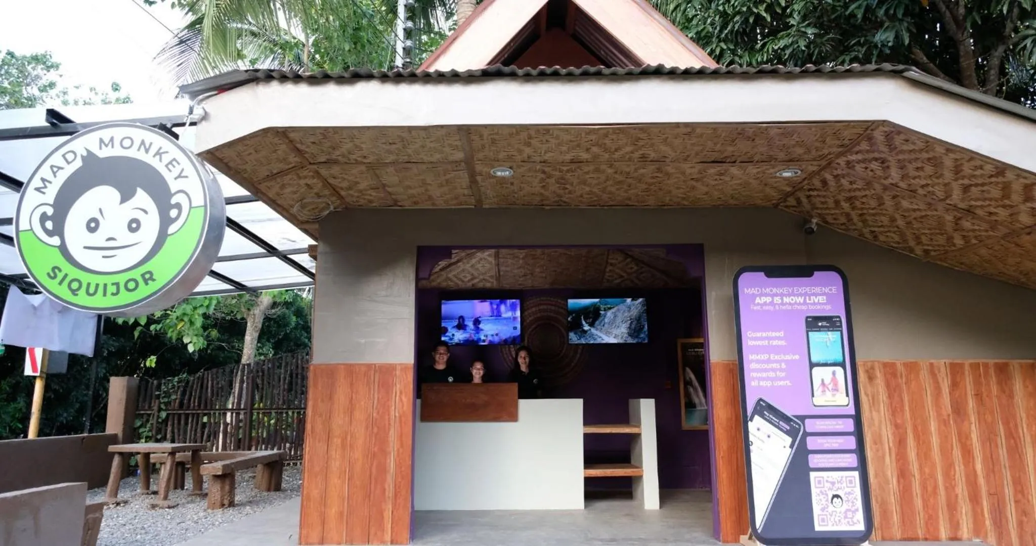 Lobby or reception in Mad Monkey Siquijor