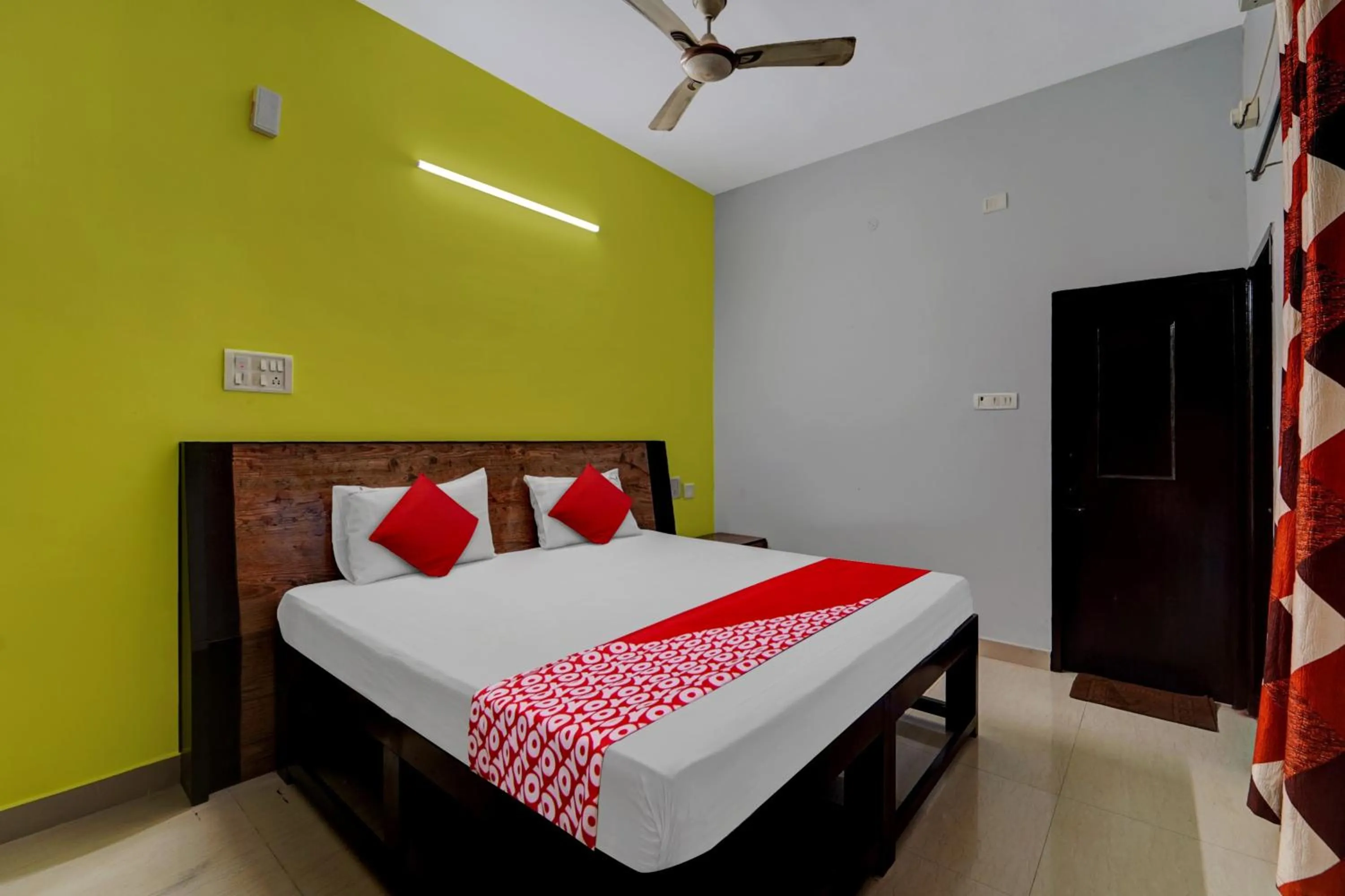 Bedroom, Bed in Hotel O Elite Residency