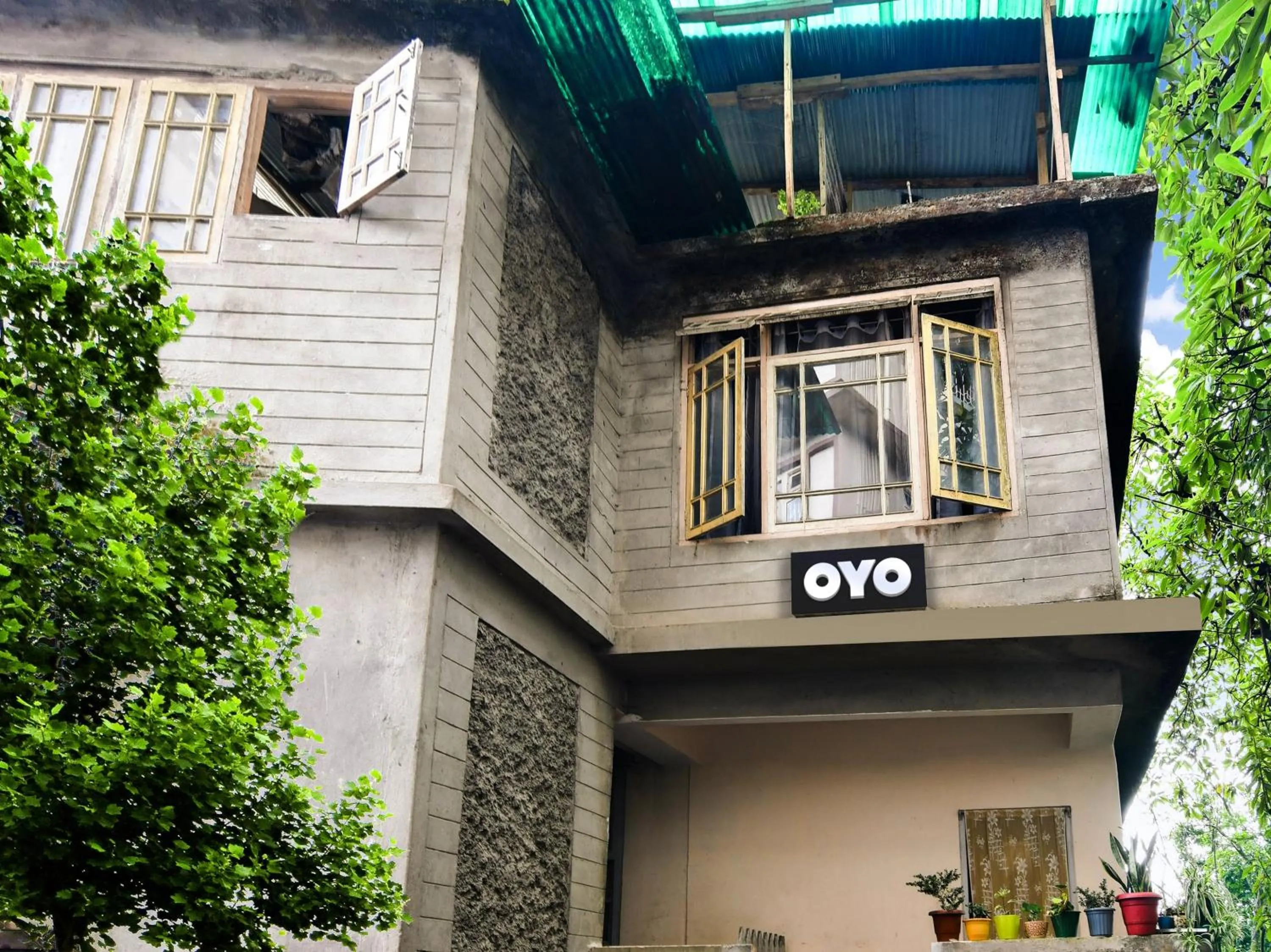 Facade/entrance in Hotel O Betila