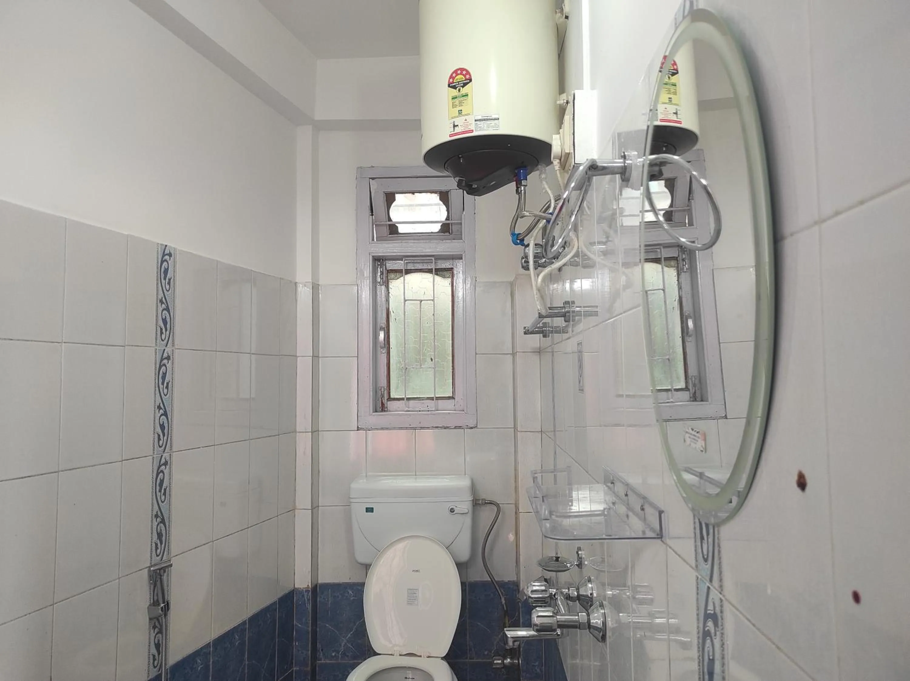 Toilet in Hotel Tawang Regency