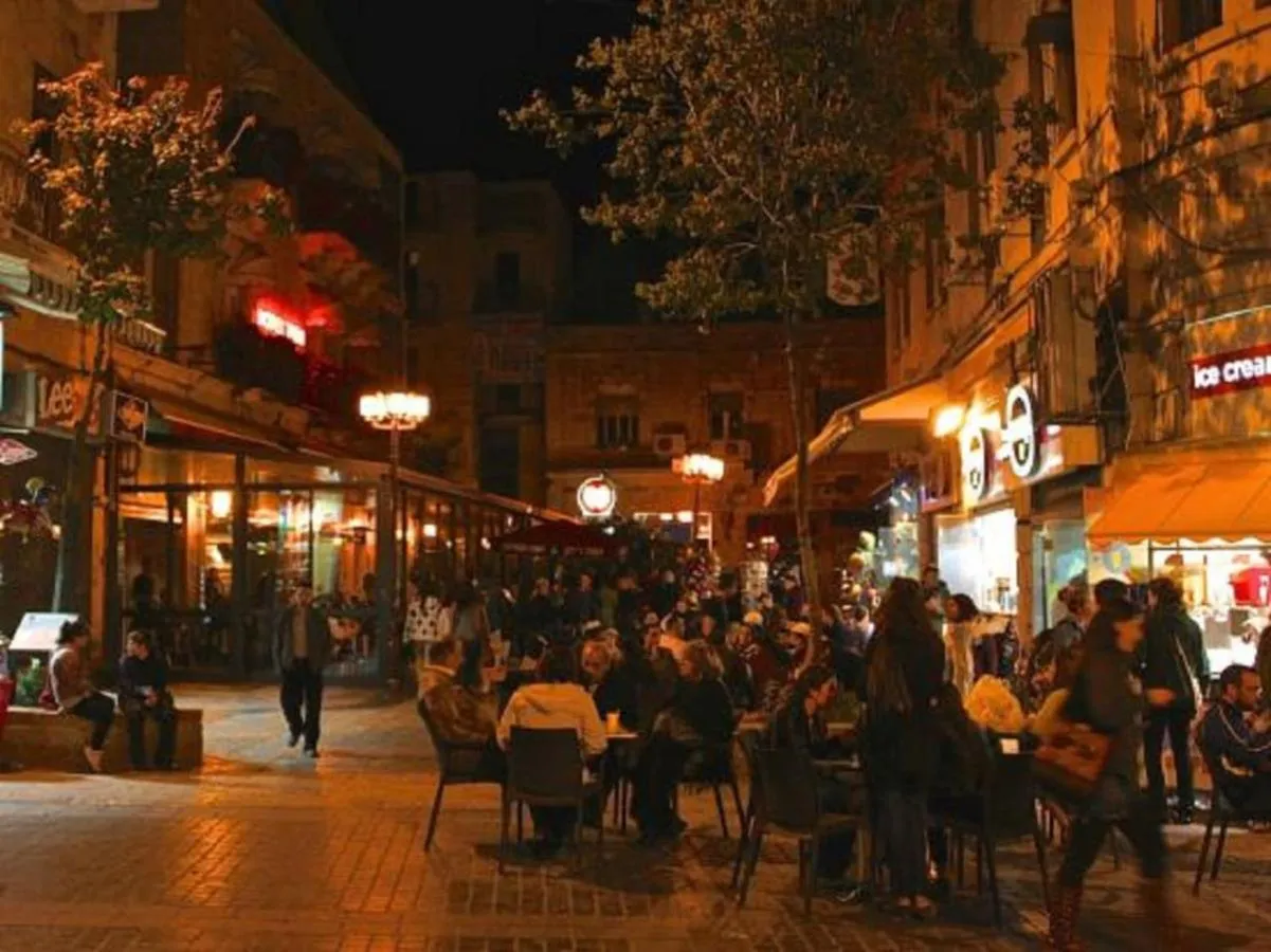 Other in Spacious Duplex with Terrace 3-min From the Beach