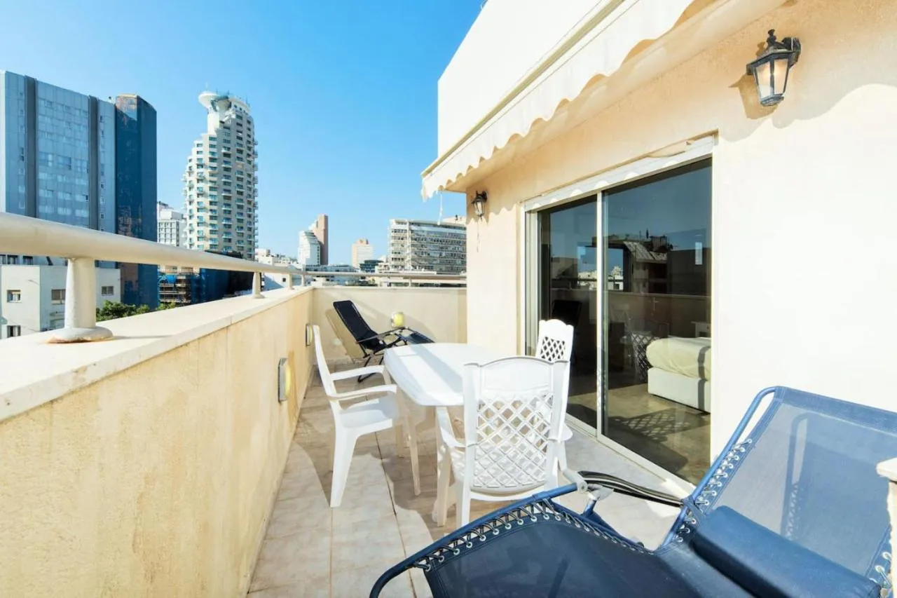 Other in Spacious Duplex with Terrace 3-min From the Beach