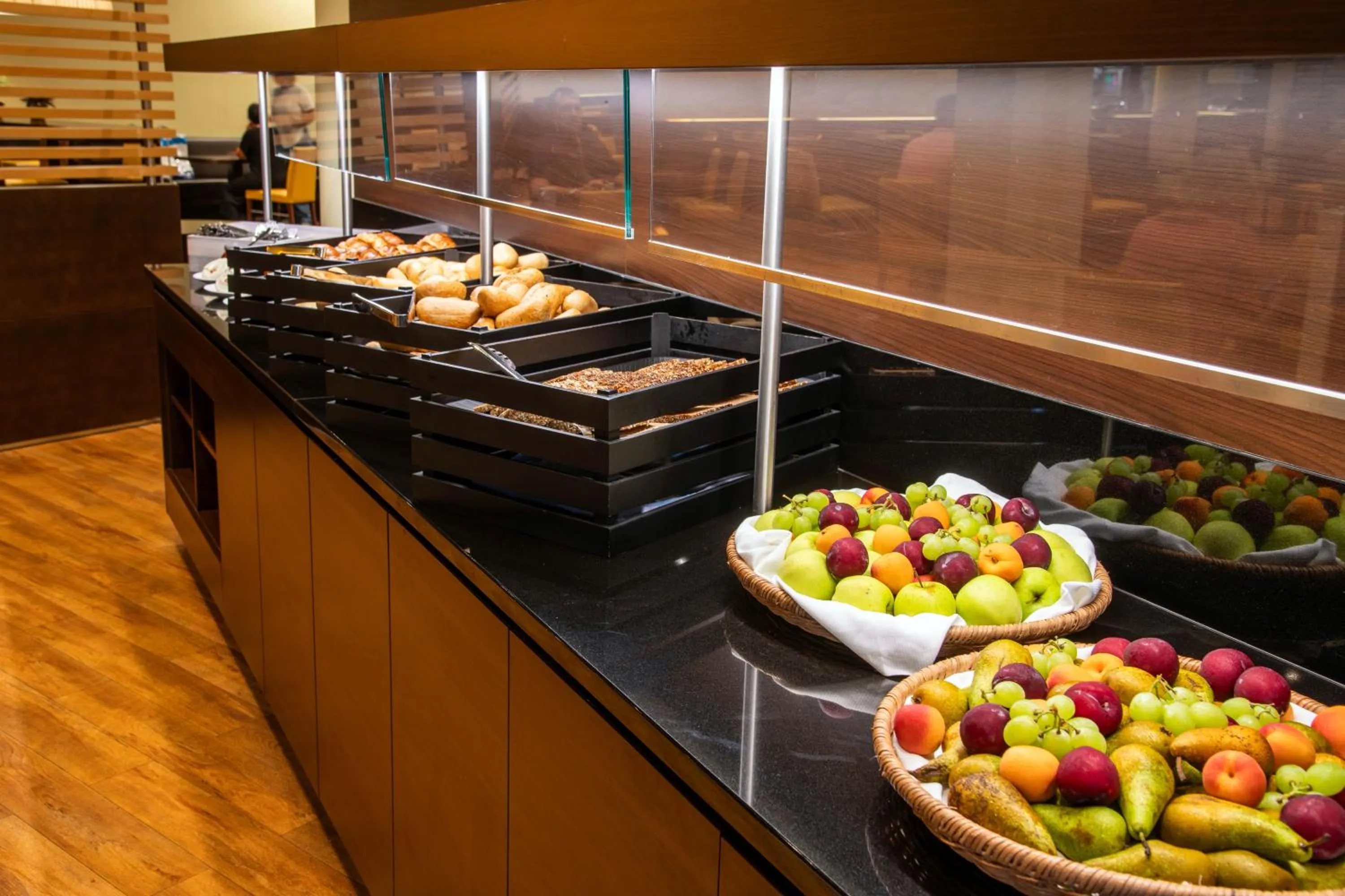 Breakfast in Best Western Conference Airporthotel Frankfurt Mörfelden