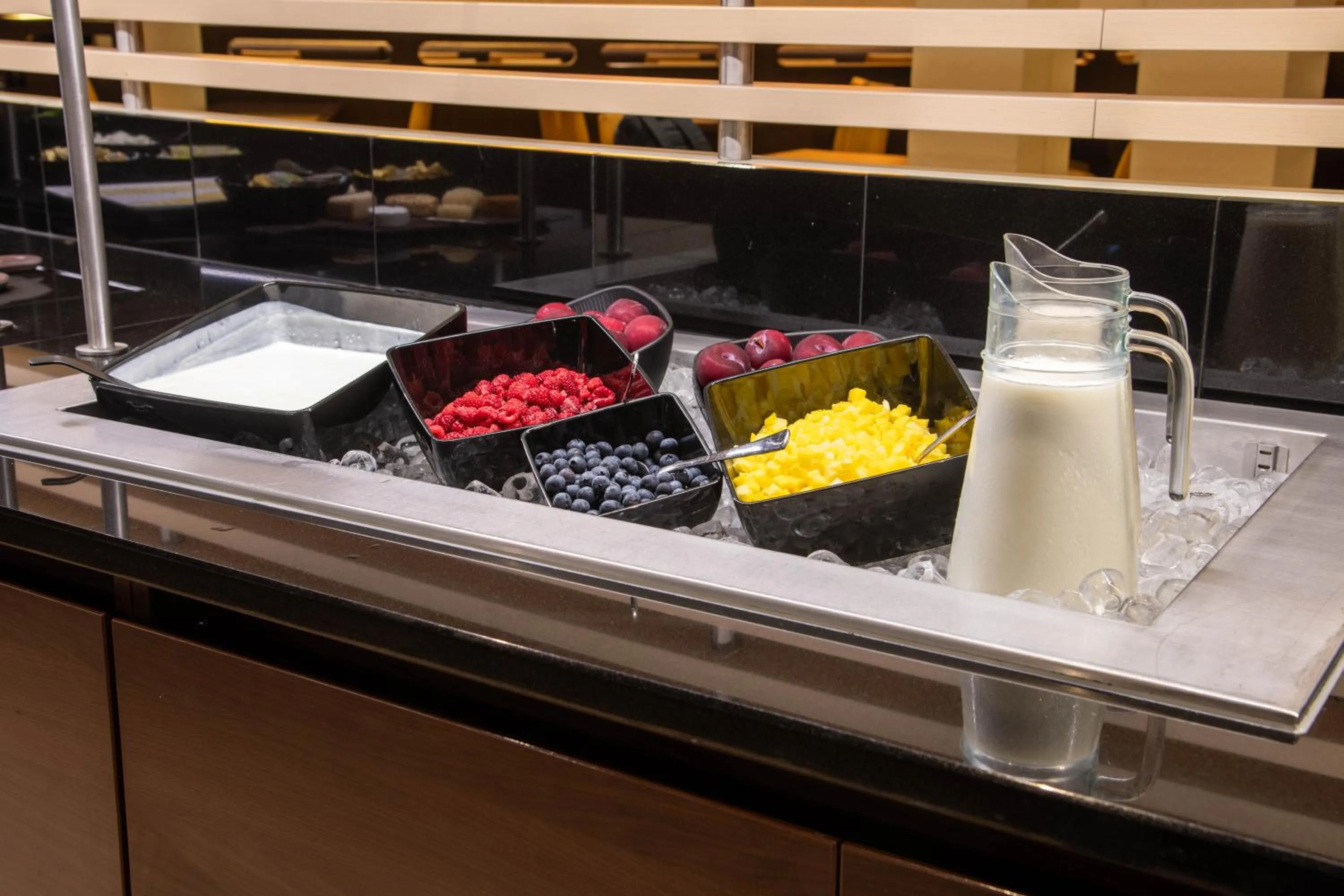 Breakfast in Best Western Conference Airporthotel Frankfurt Mörfelden