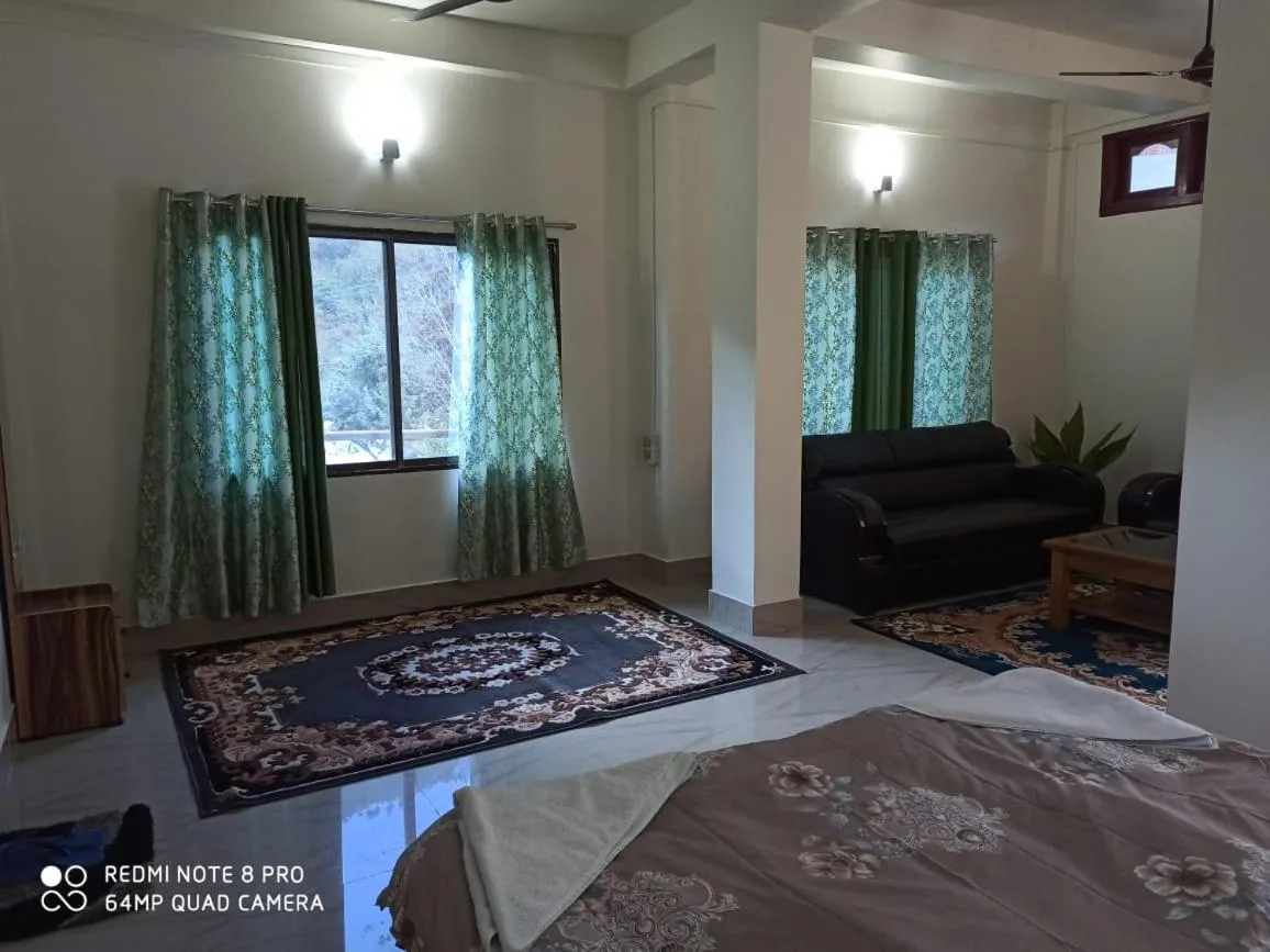 Bed in Wangdi Residency