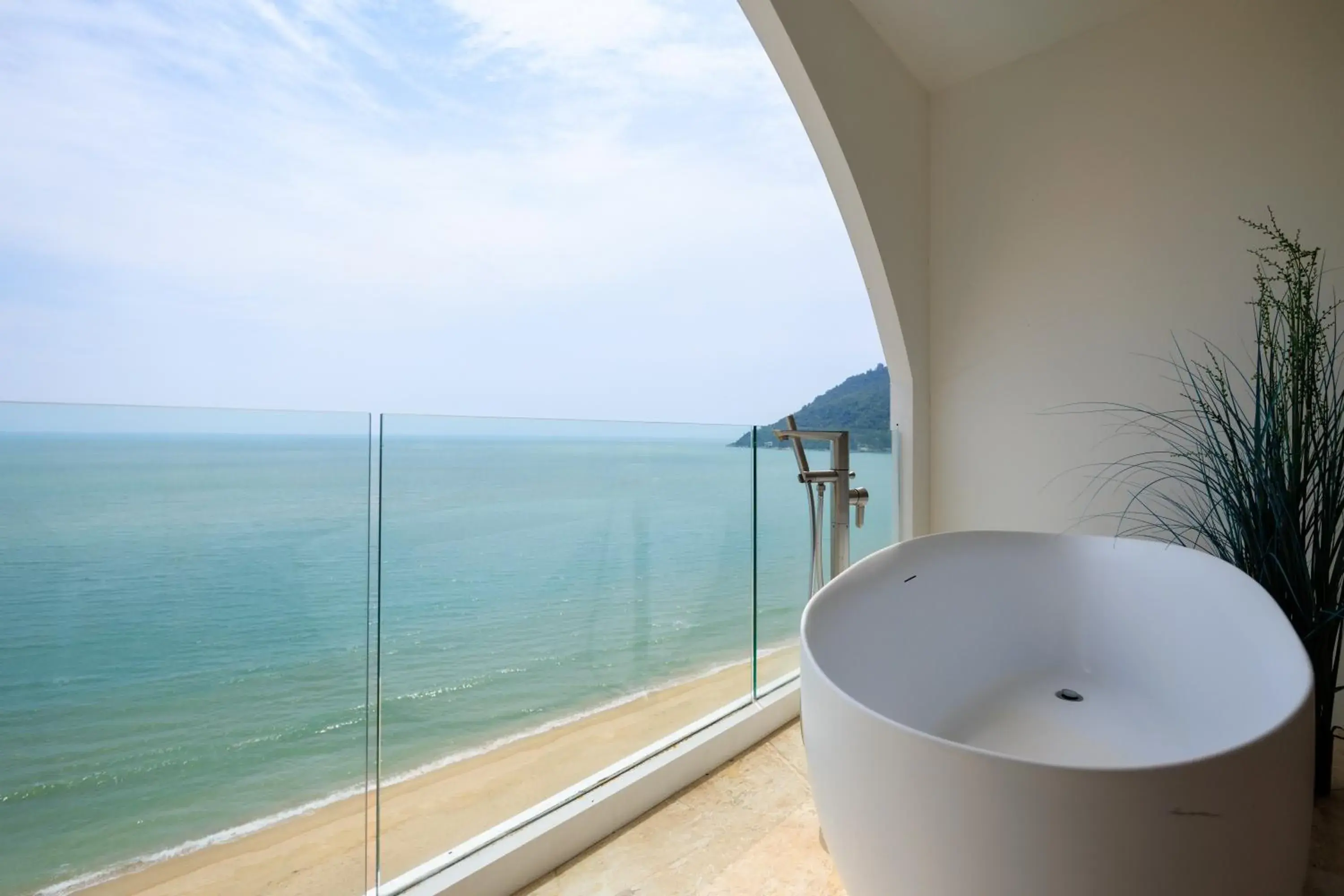 King Suite with Ocean View in Elite Atoll Beachfront Hotel King Suite with Ocean View in Elite Atoll Beachfront Hotel