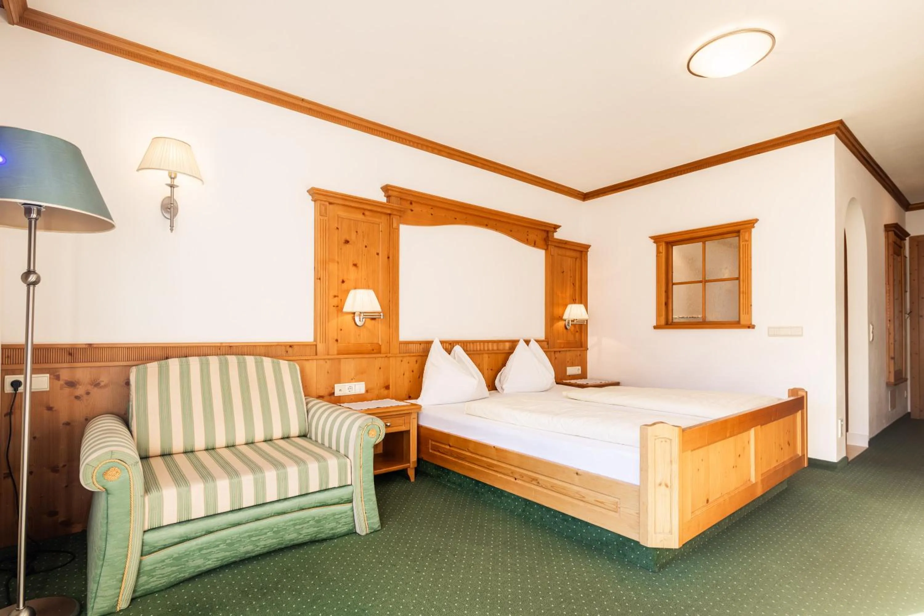 Bed in Hotel Sonnenhof