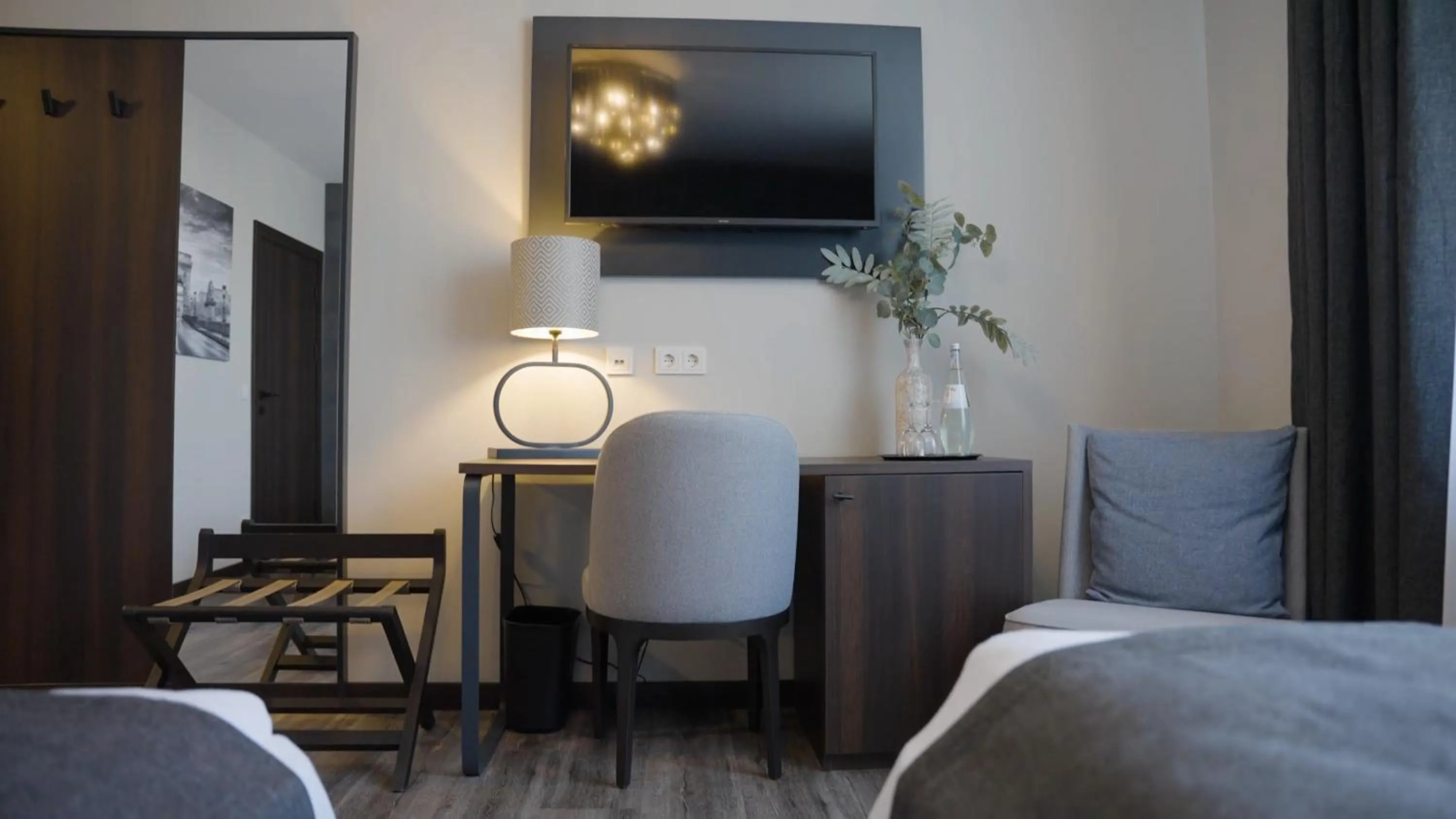 Seating area, Bed in Hotel Busch