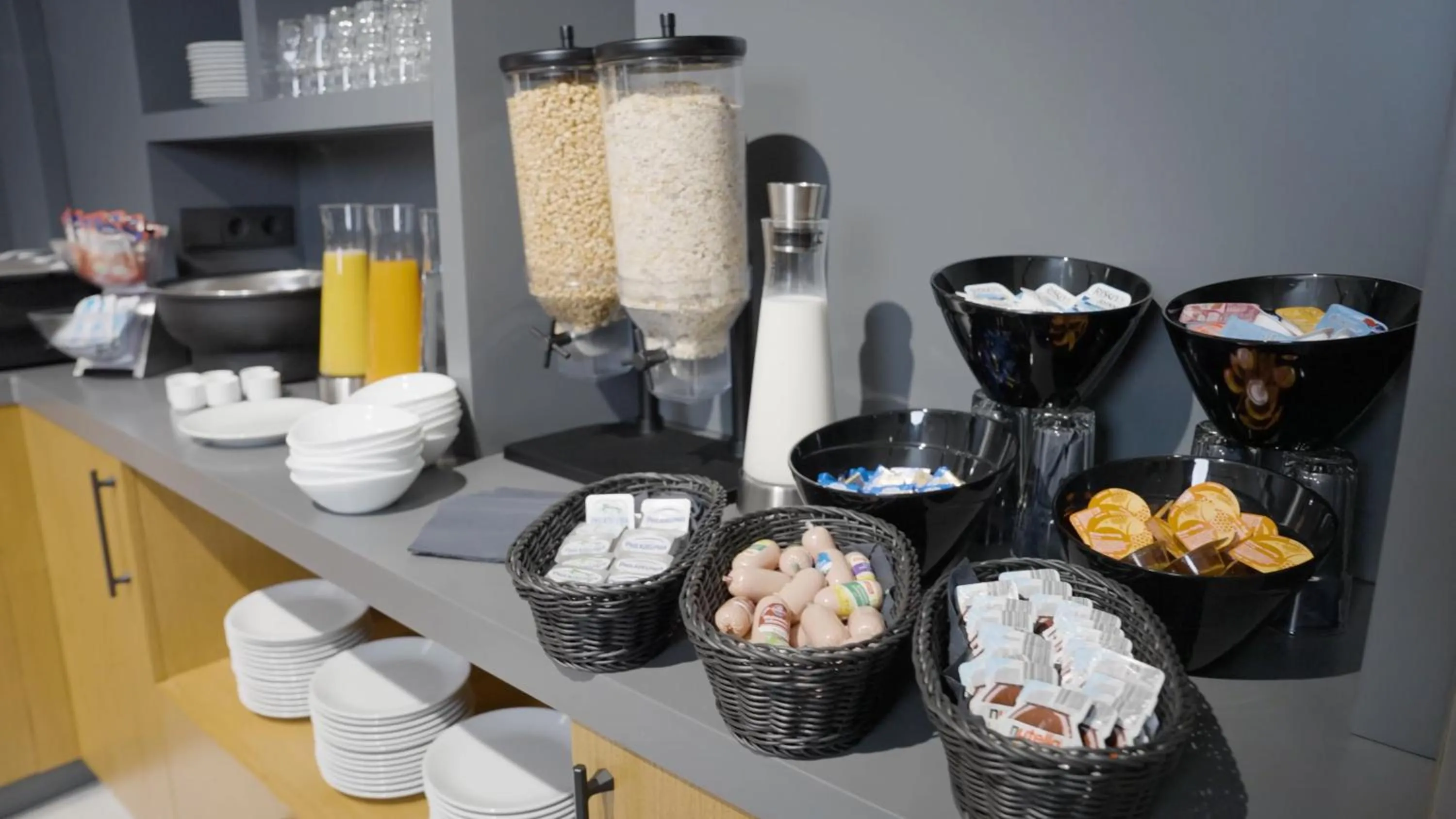 Buffet breakfast in Hotel Busch