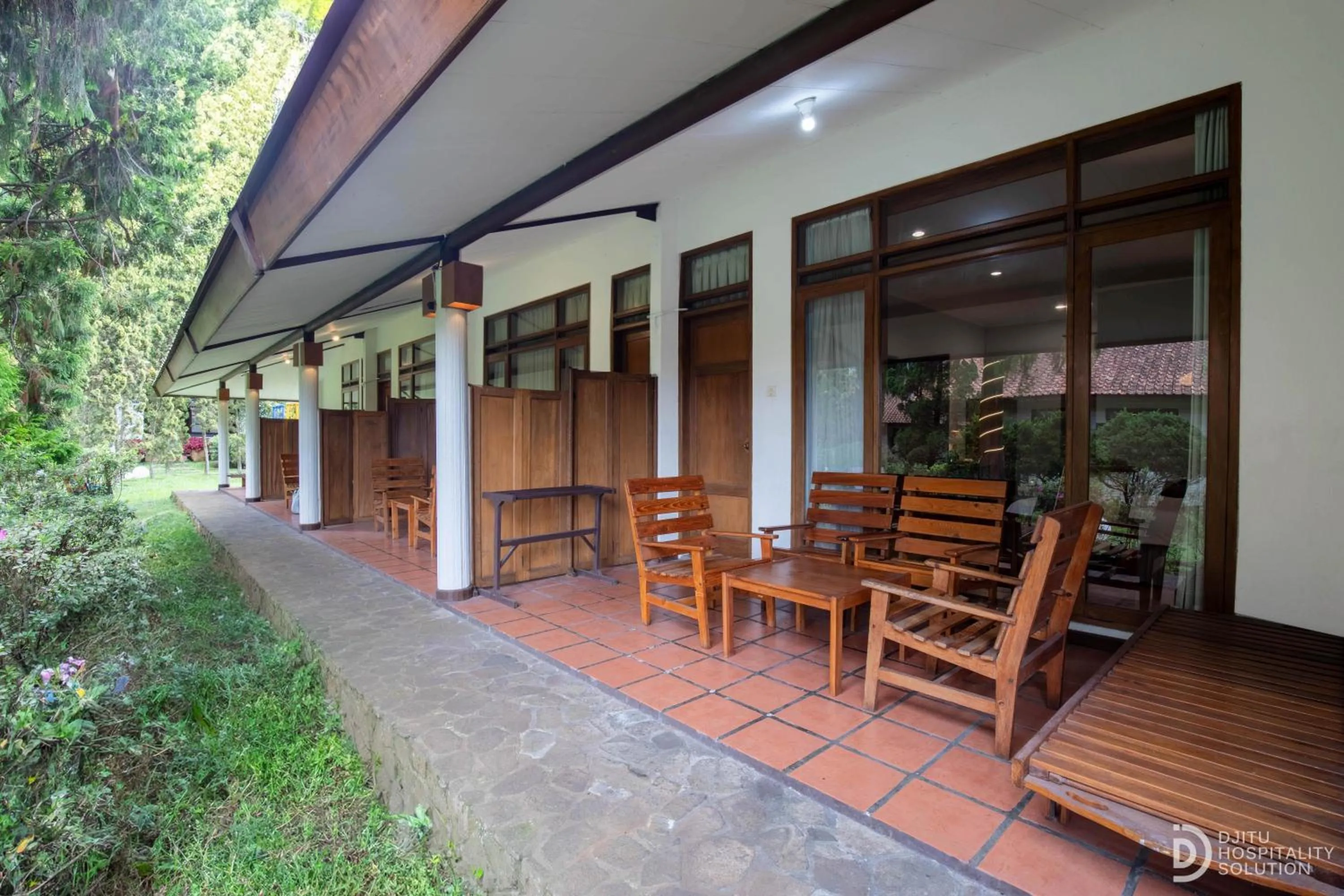 Balcony/Terrace in Hotel Grand Panorama Lembang