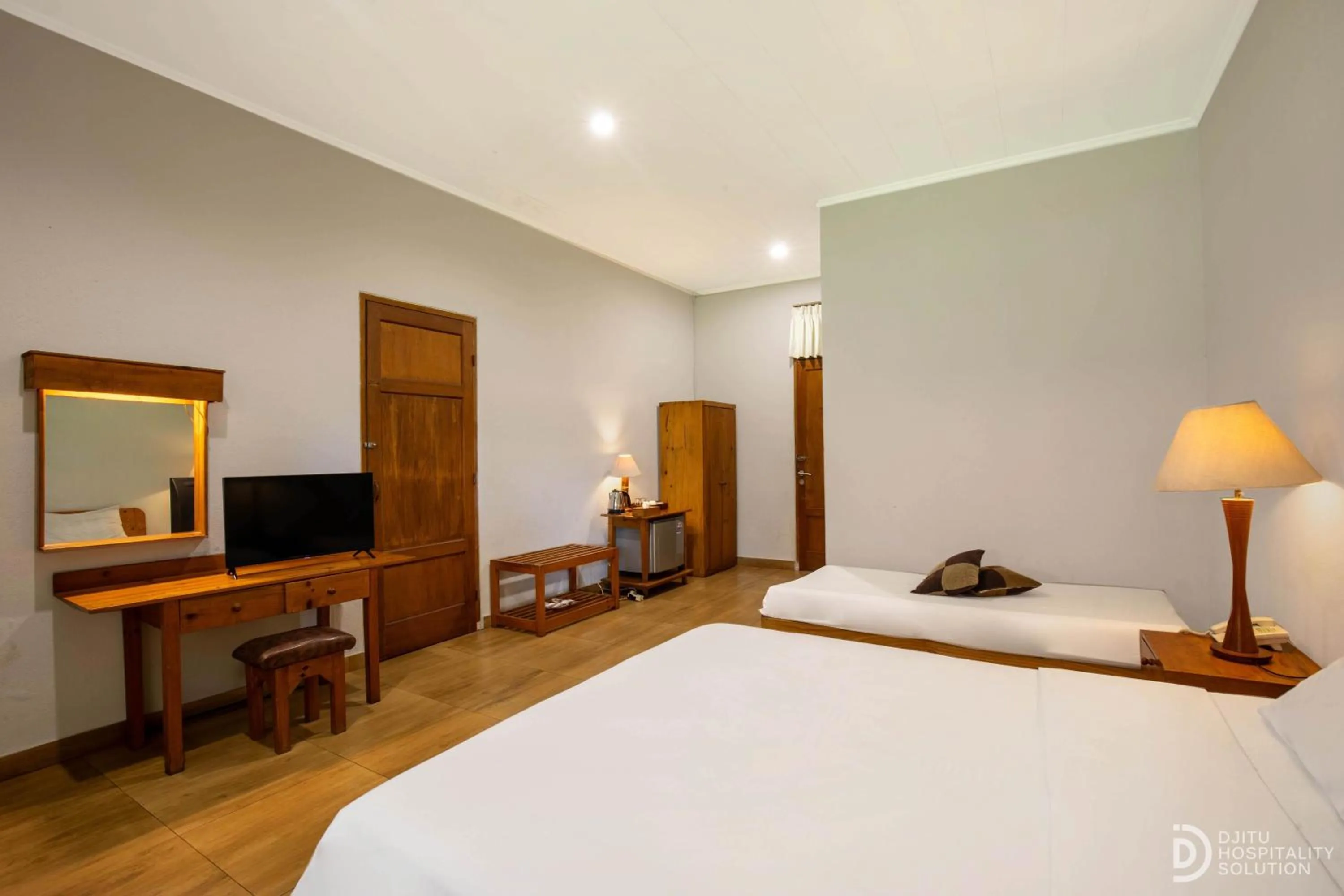 Bed in Hotel Grand Panorama Lembang