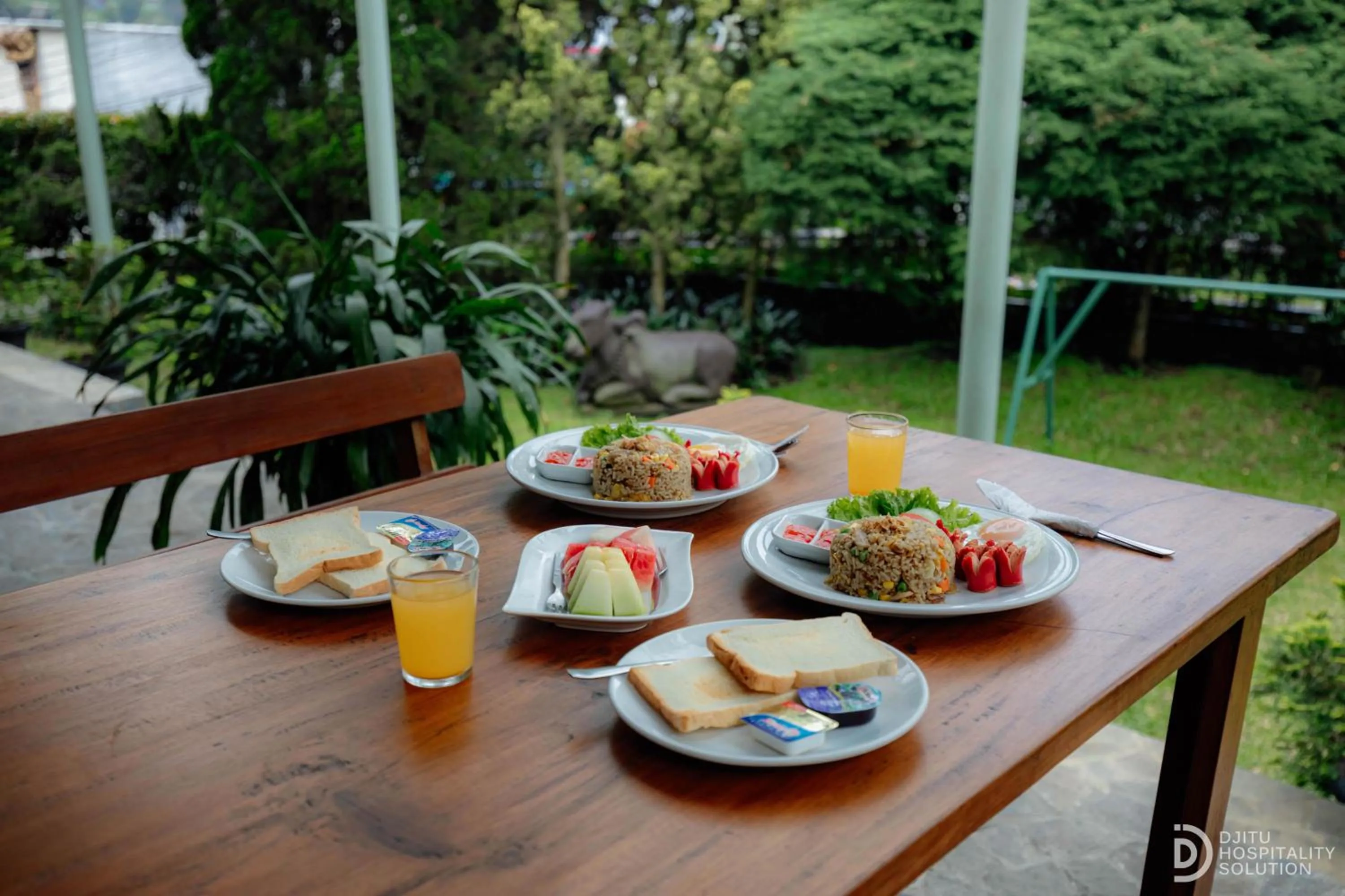 Food and drinks in Hotel Grand Panorama Lembang