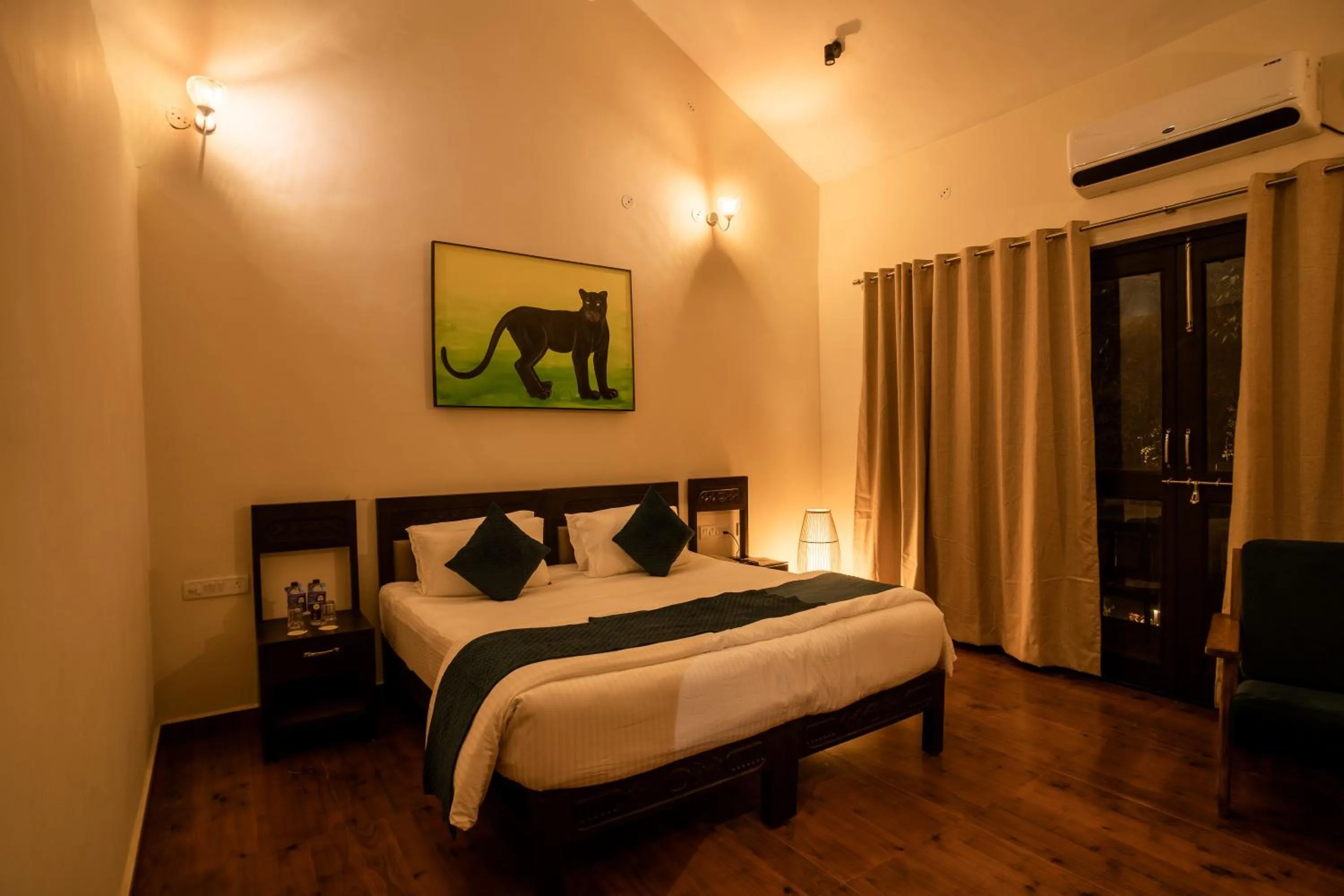 Photo of the whole room, Bed in Citrus Prime Kanha Resort and Villas