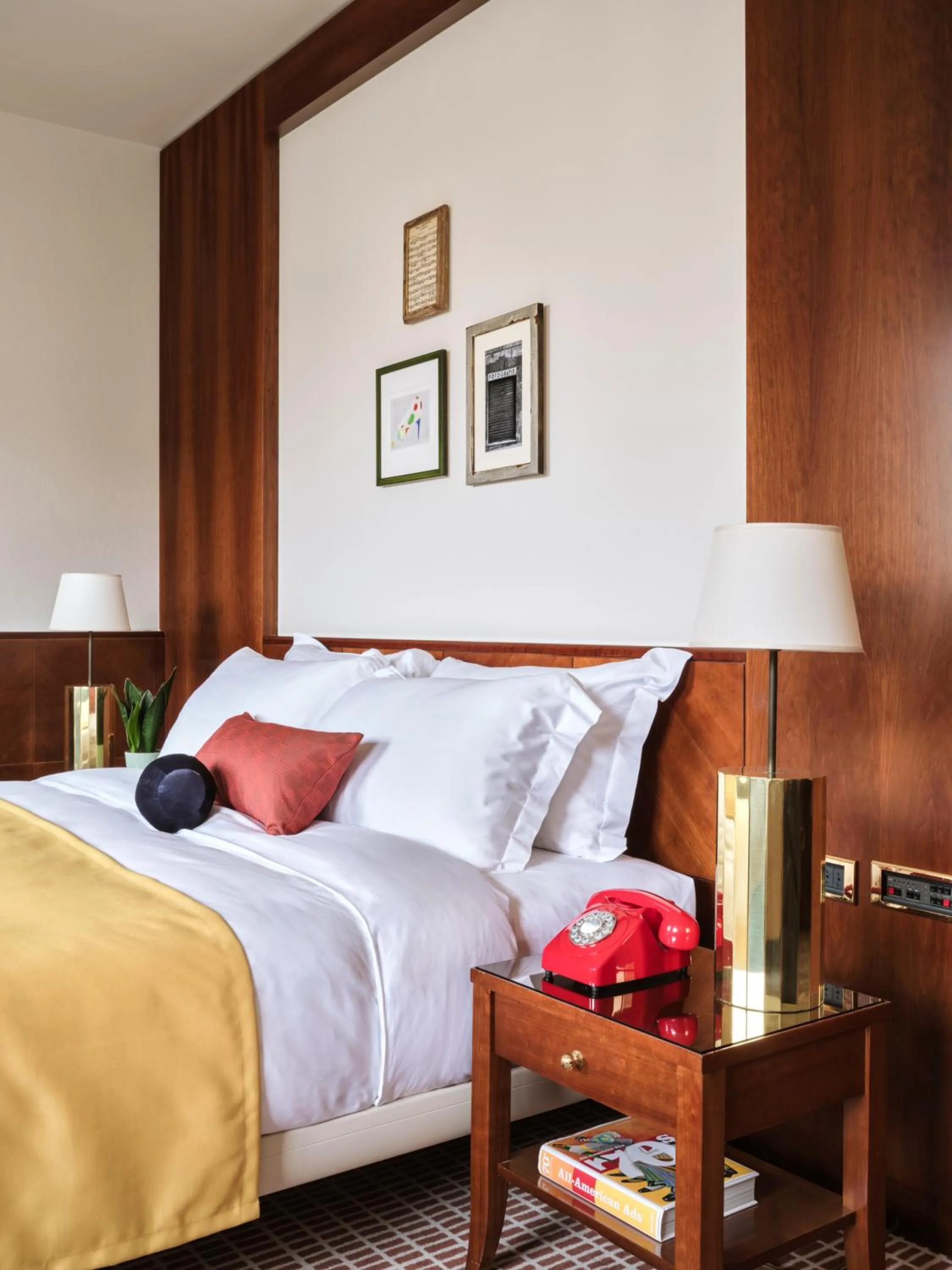 Bedroom, Bed in Max Brown Hotel Missori, part of Sircle Collection