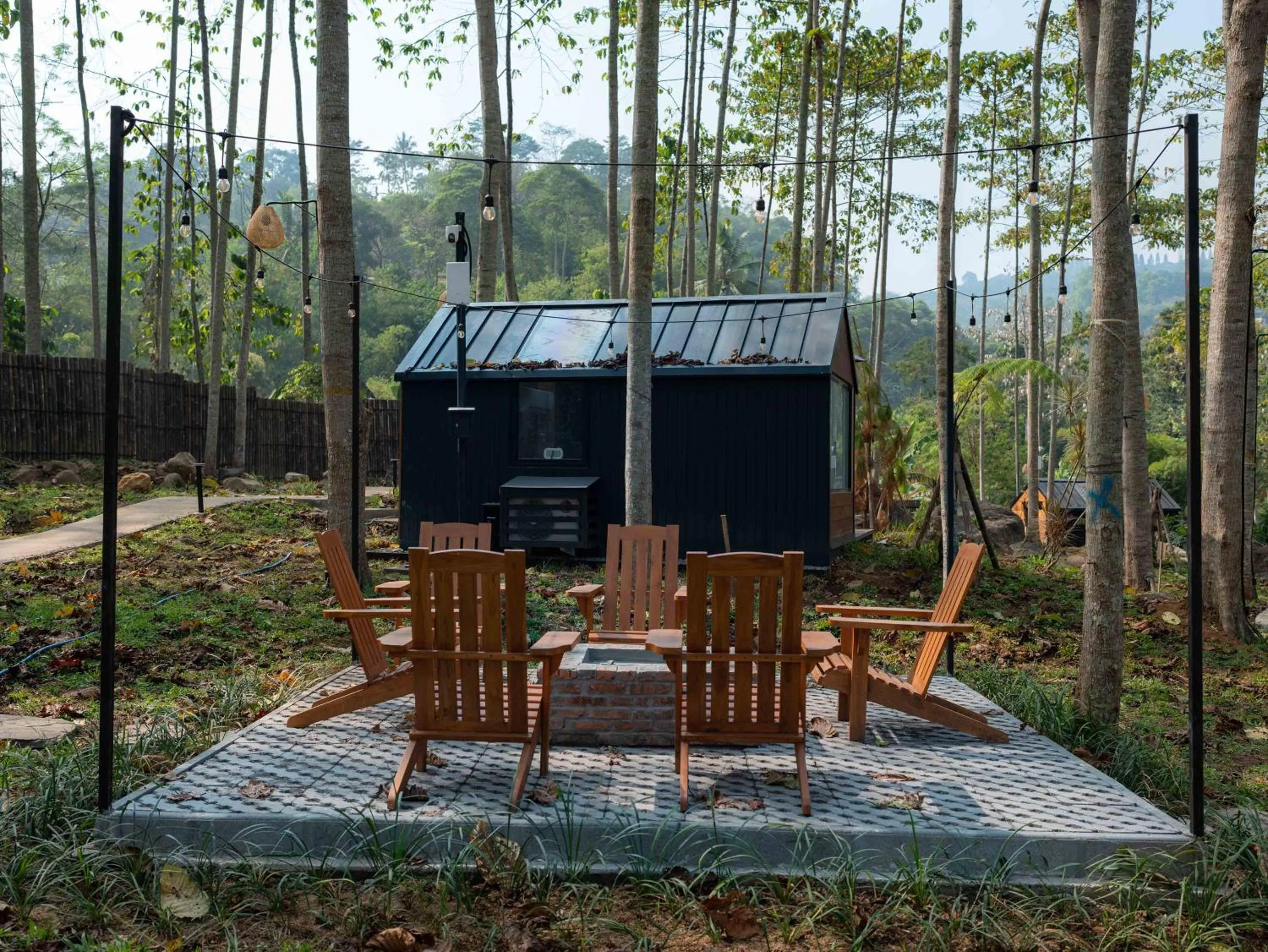 Bobocabin The Tavia, Puncak