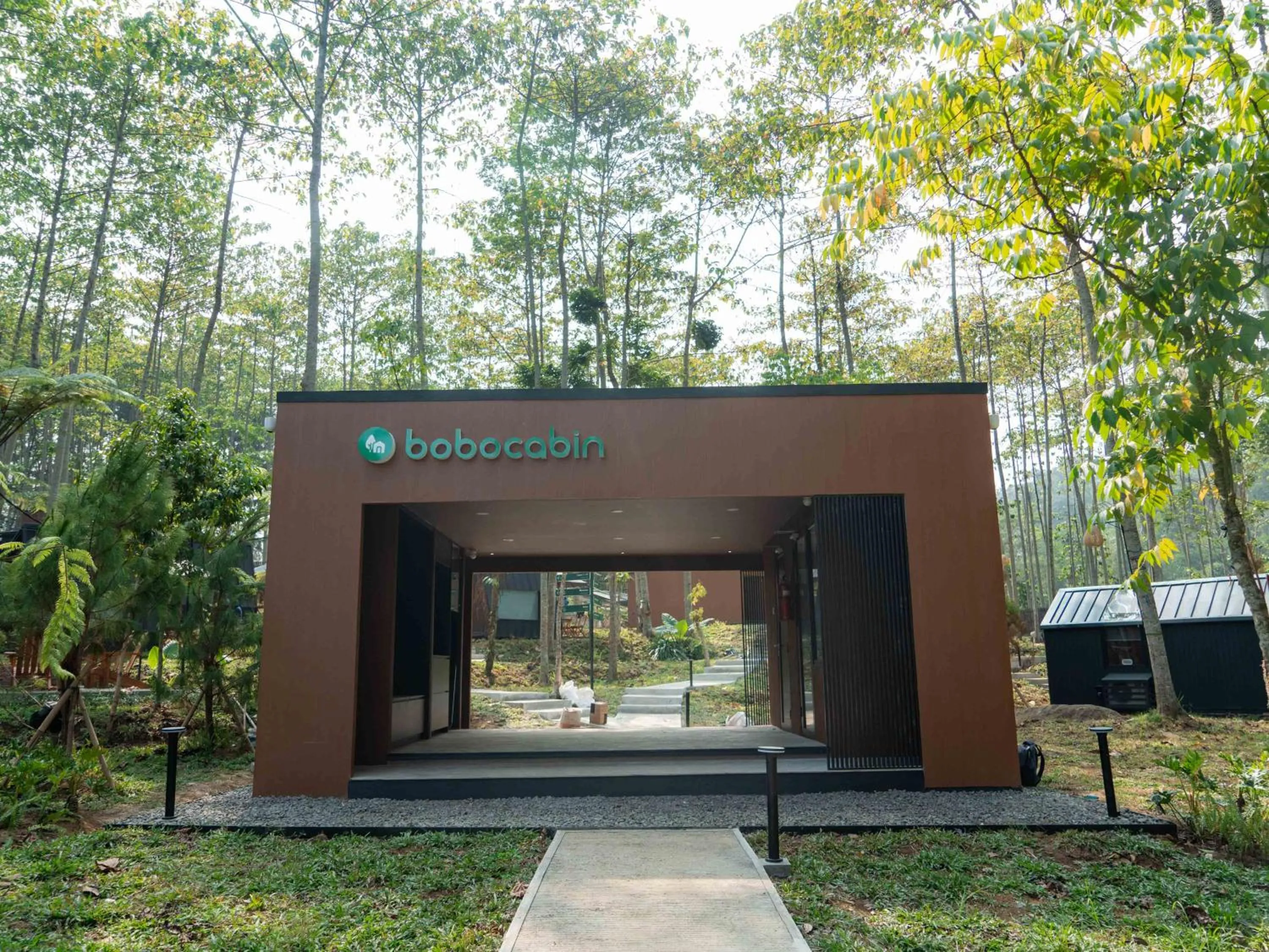 Facade/entrance in Bobocabin The Tavia, Puncak