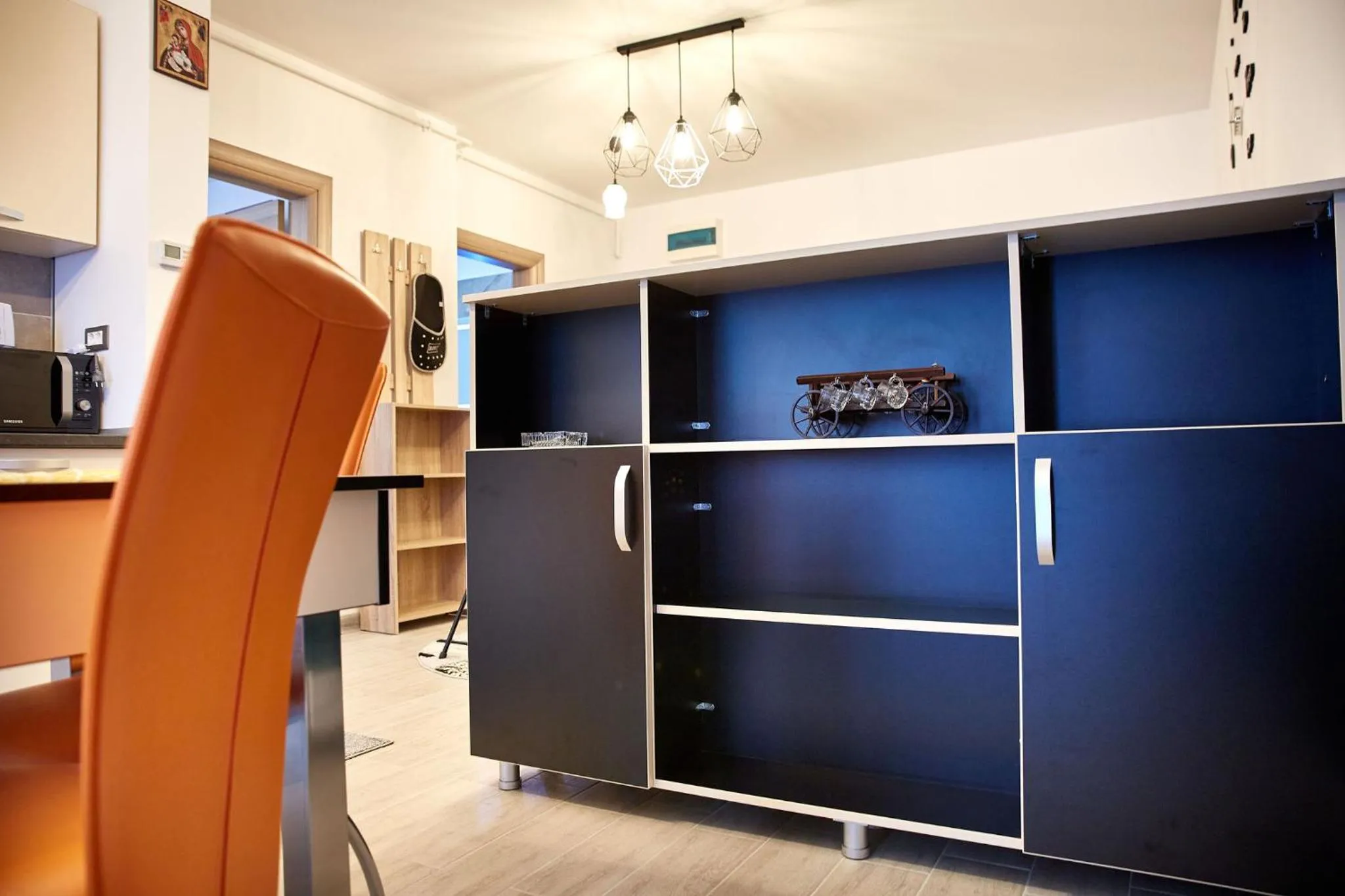 Kitchen or kitchenette in Luxuri by Alz