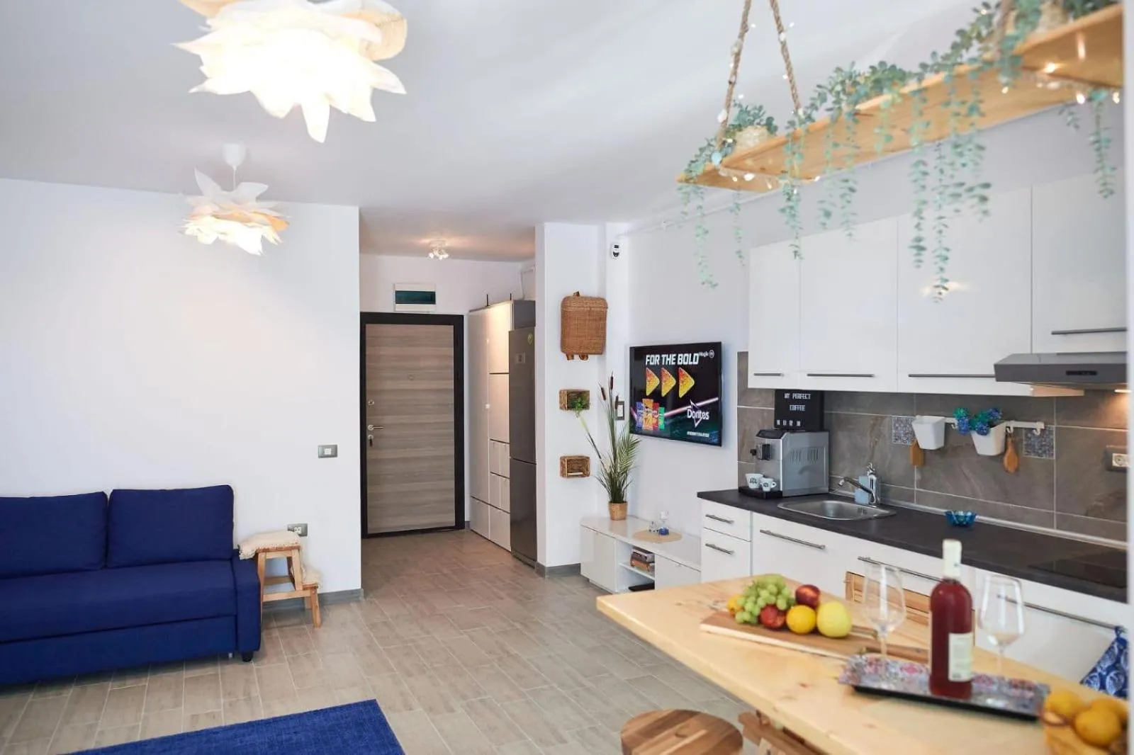 TV and multimedia in Luxuri by Alz