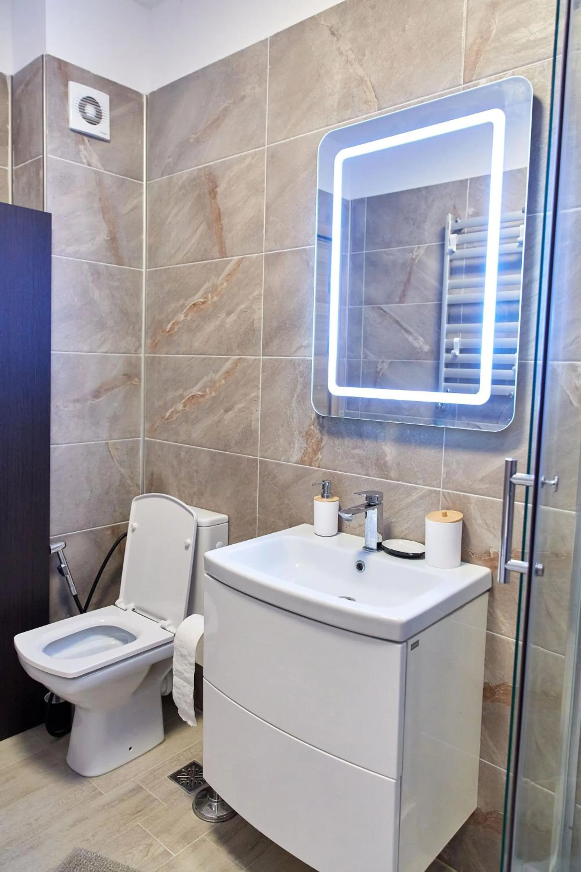 Shower in Luxuri by Alz