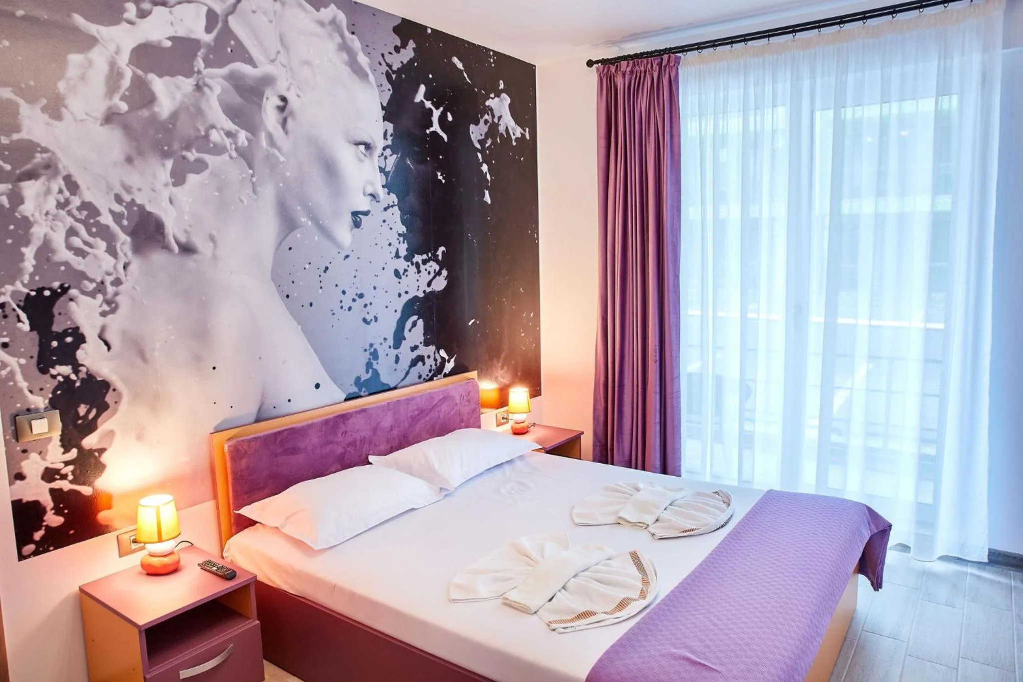 Bed in Luxuri by Alz