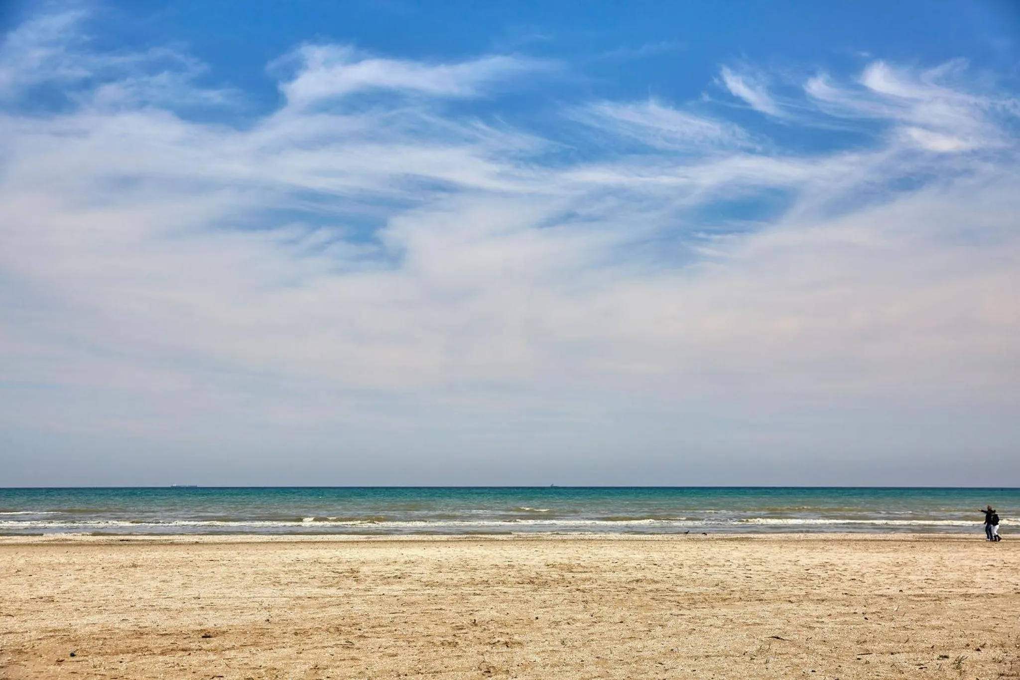 Day in Luxuri by Alz