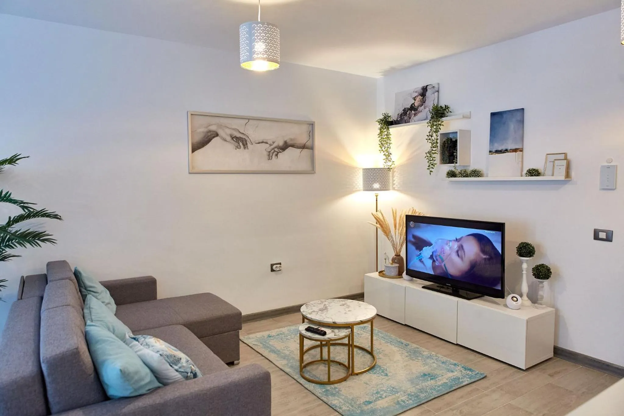 TV and multimedia in Luxuri by Alz