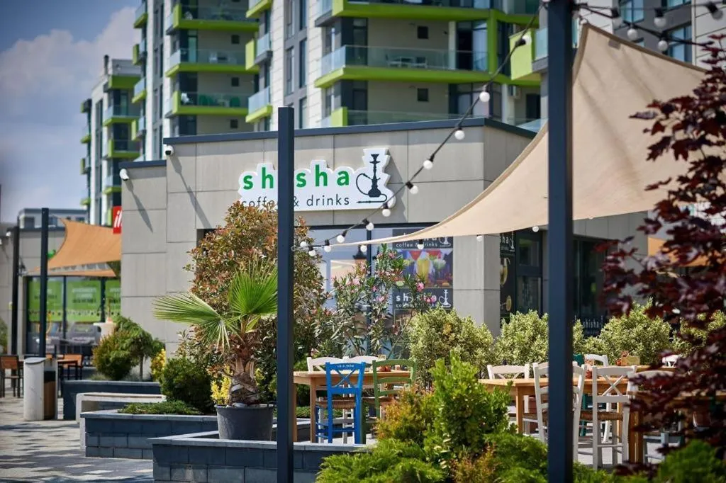 Property building in Luxuri by Alz