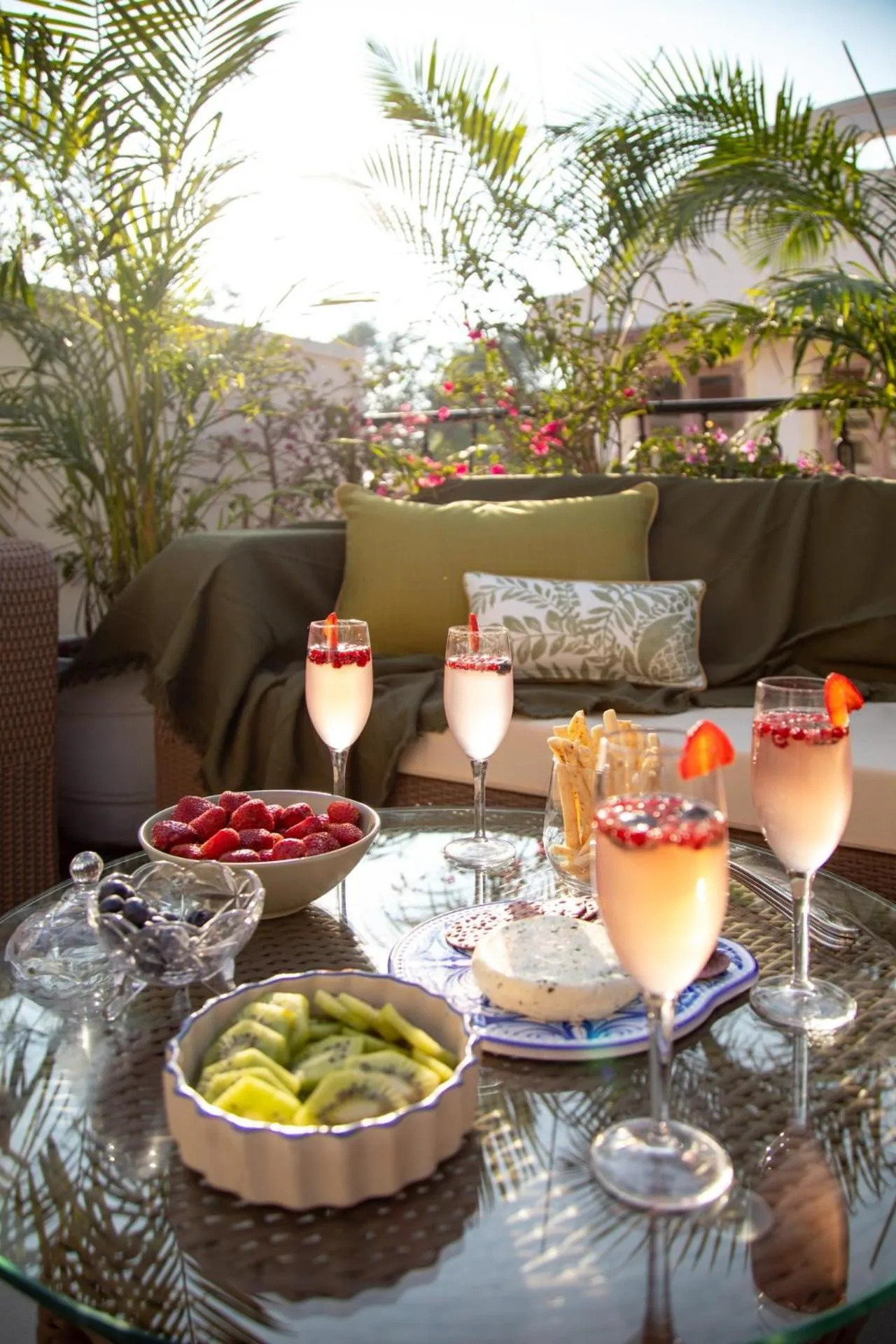 Food and drinks in LohonoStays Colina Villa A