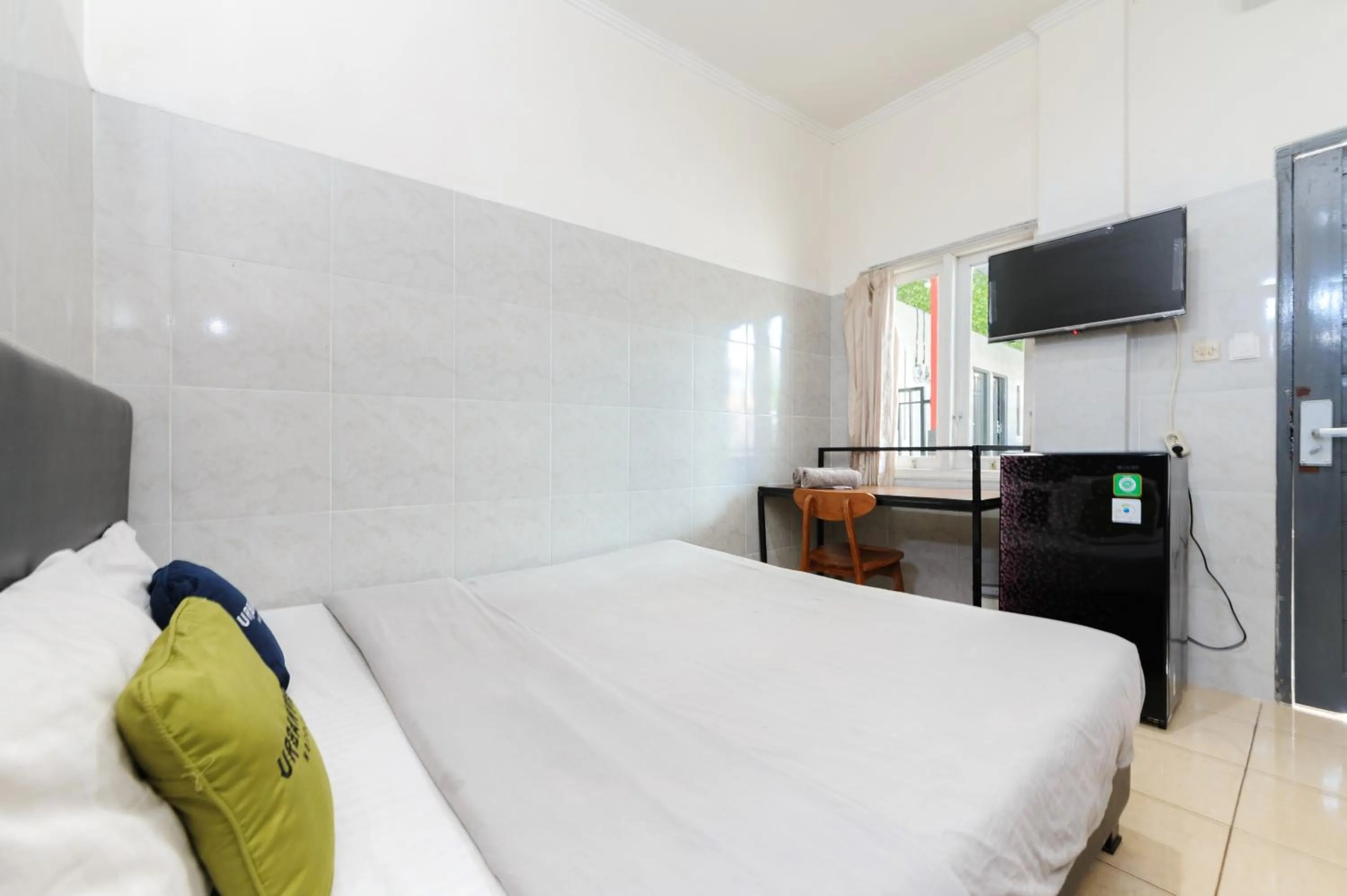 Bedroom, Bed in Urbanview Ava Guest House Goa Gong