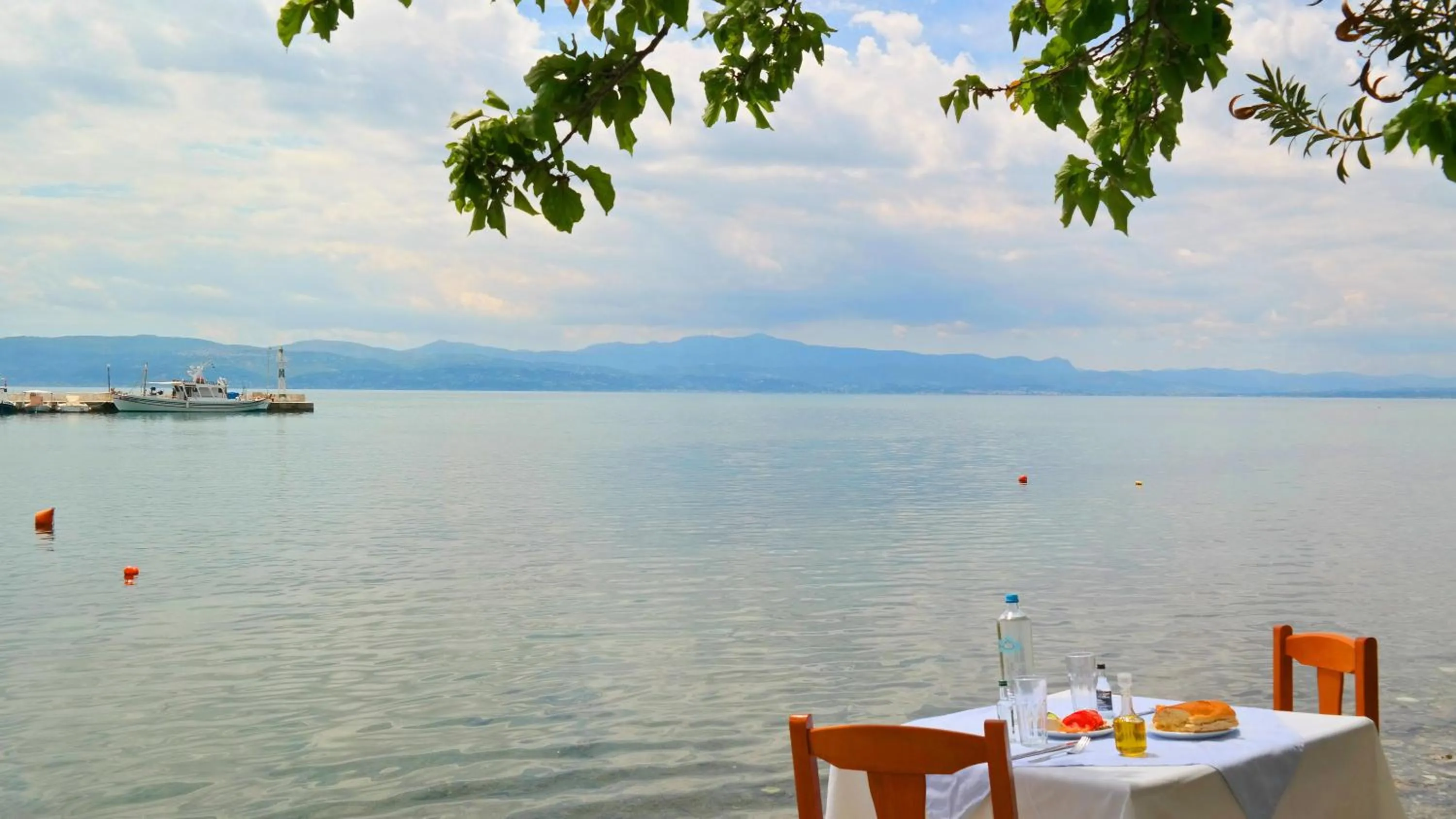 Restaurant/places to eat in Porto Evia Boutique Hotel