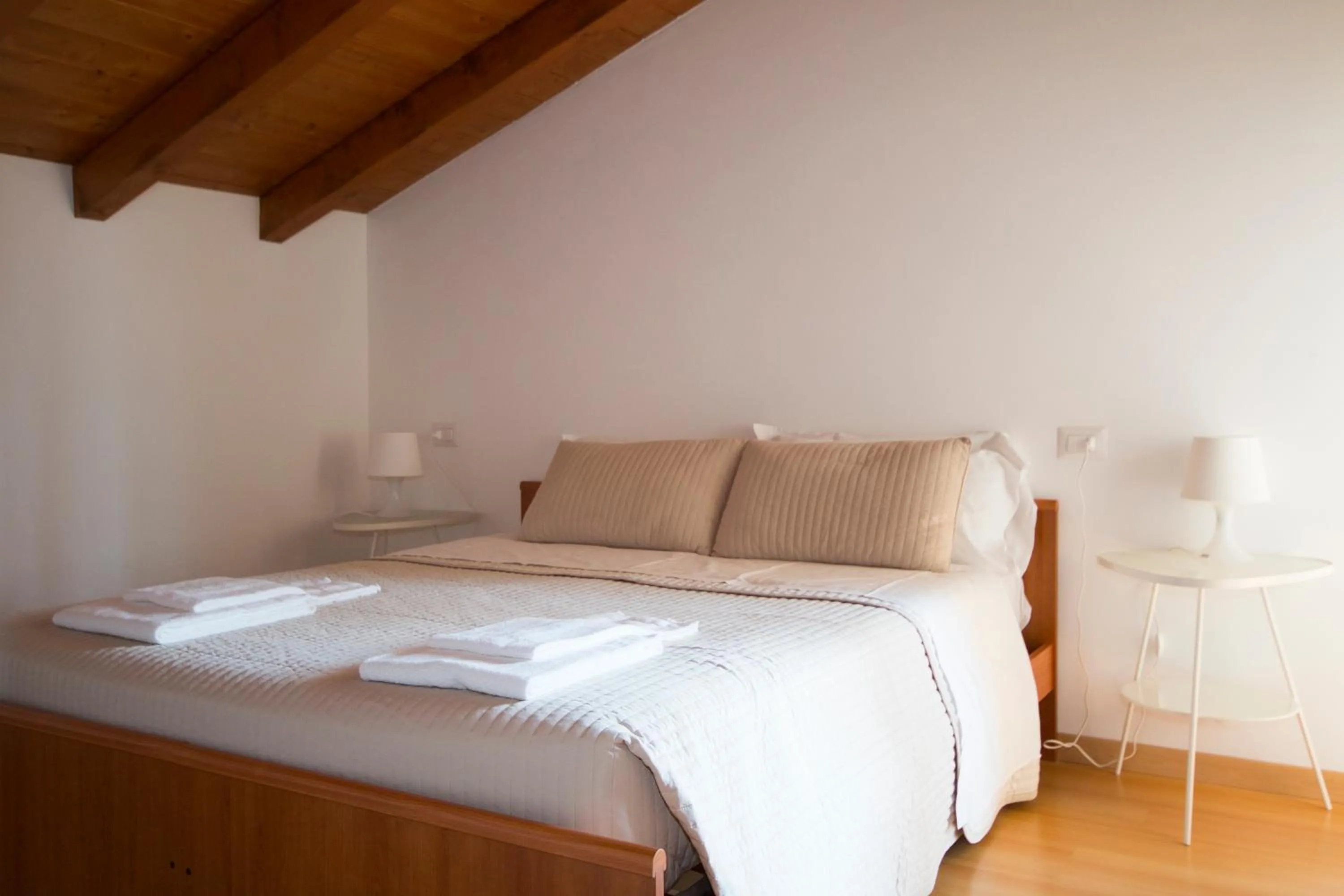 Bedroom, Bed in Lakeside Holiday Resort