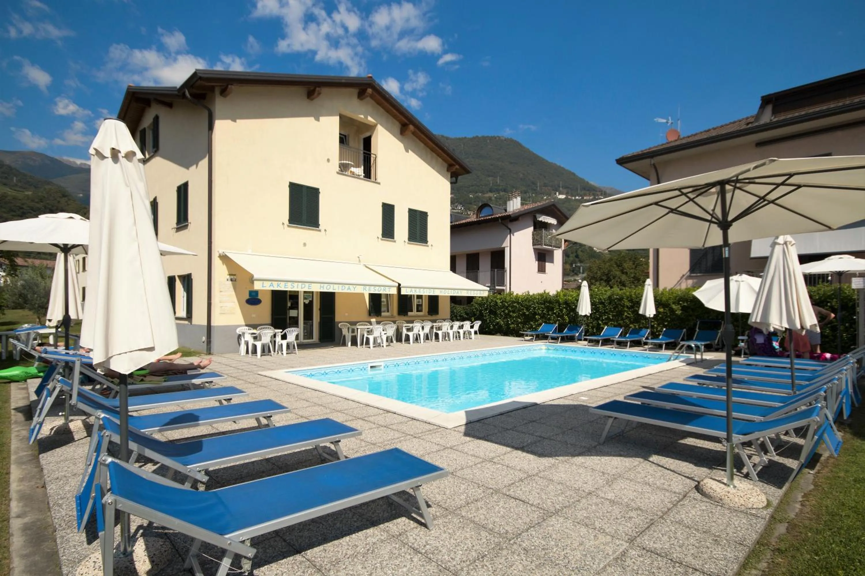 Property building in Lakeside Holiday Resort